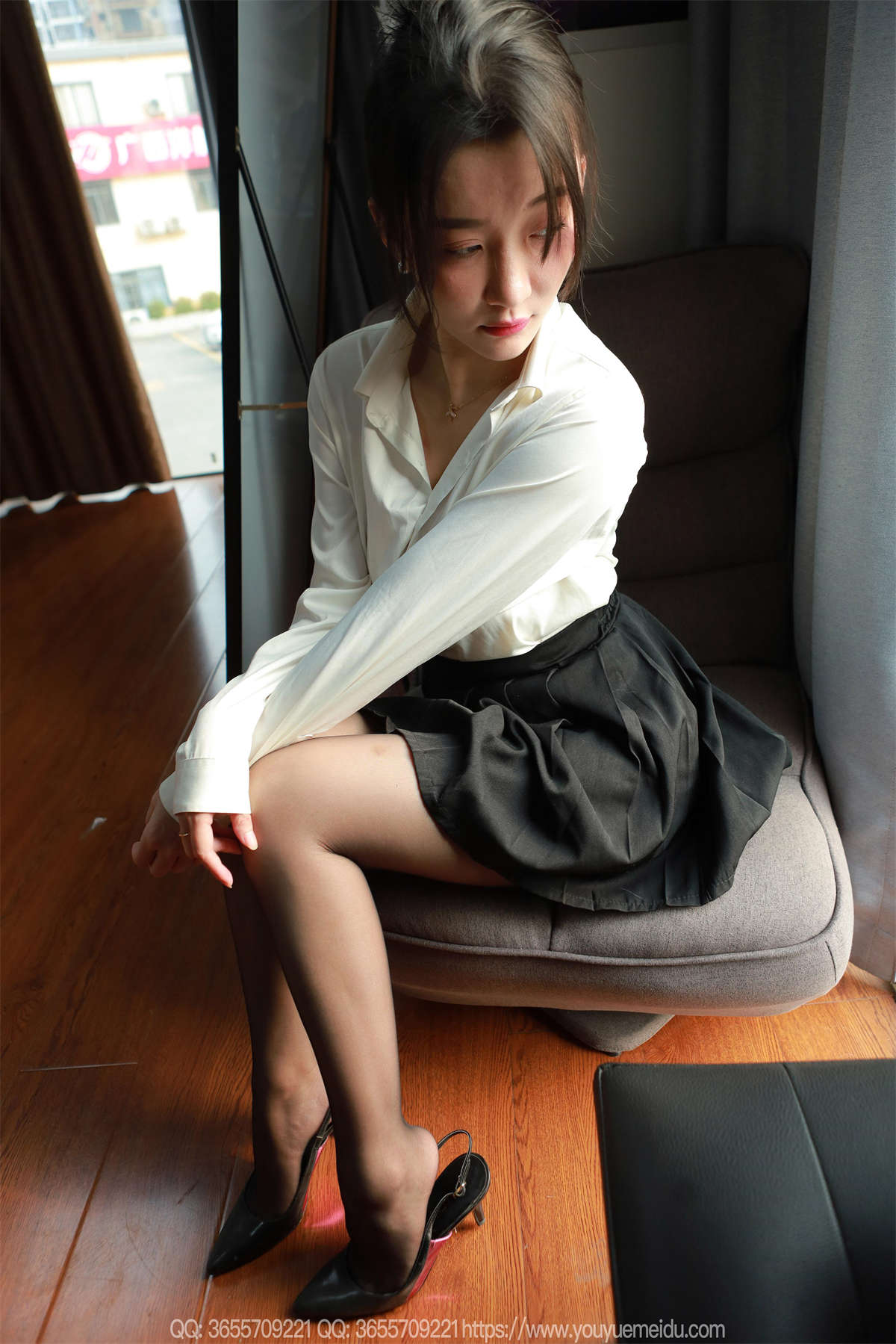 IESS异思趣向 2025.04.28 丝享家 2039：秋秋 秘书白小姐-日更街拍