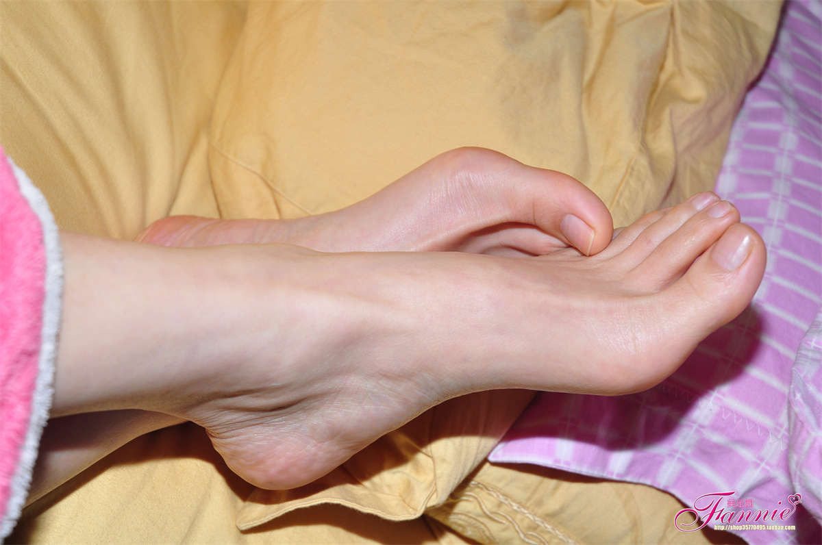 图片[2]-Fannie芬妮美足园NO.210 冬夜（3）玉趾篇-日更街拍