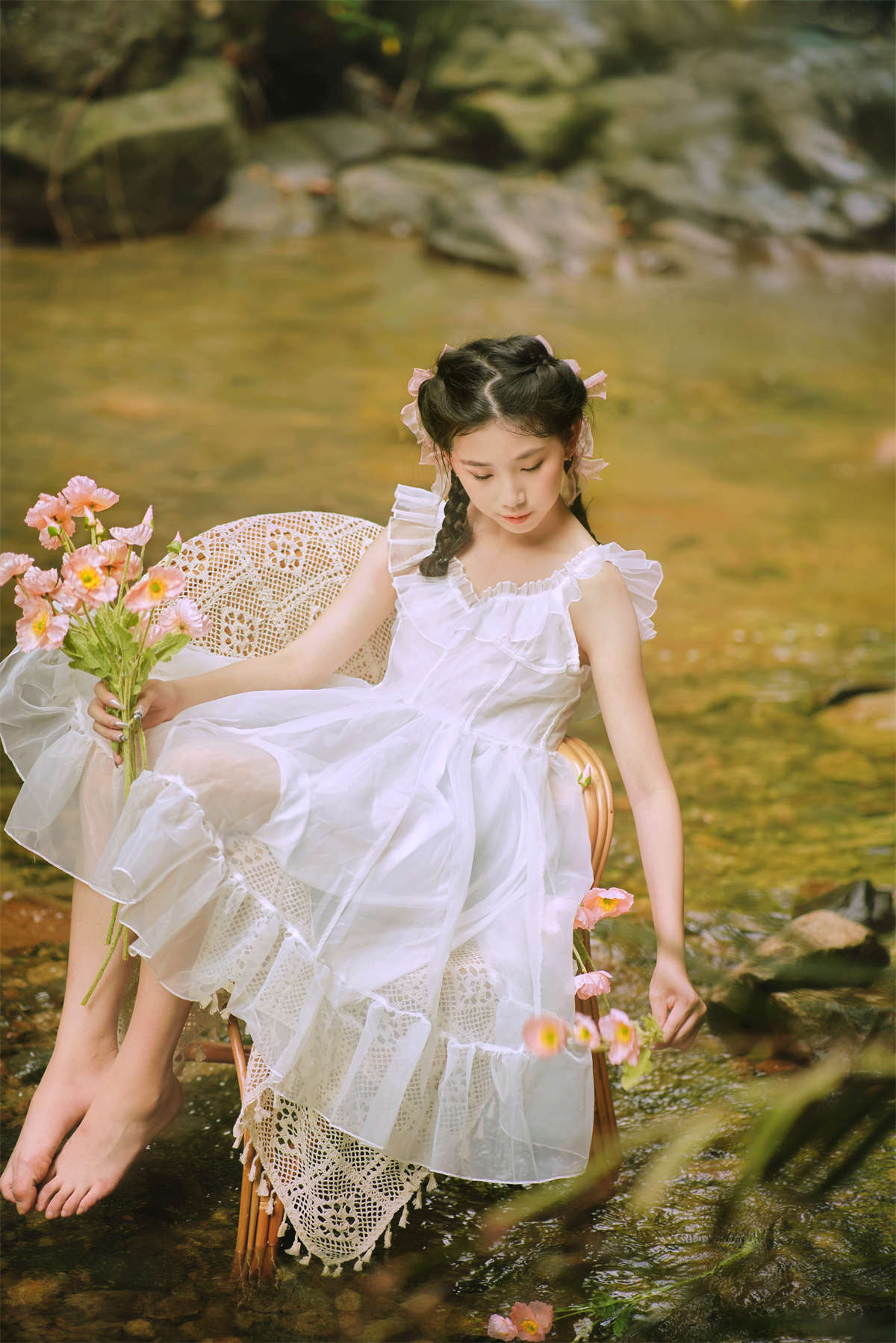 YITUYU艺图语 2022.09.15 溪流少女 小怡插图1