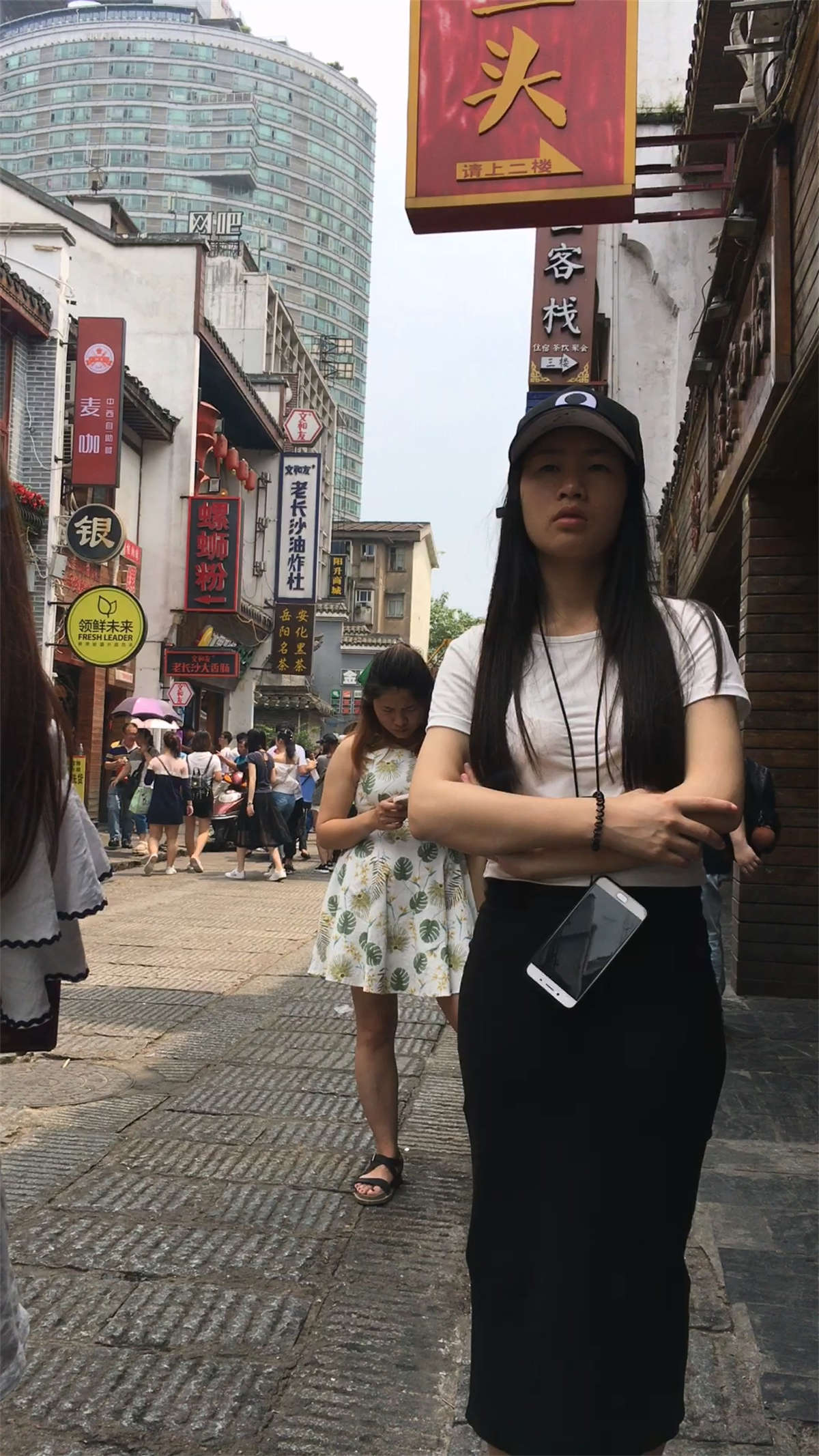 好翘啊-日更街拍