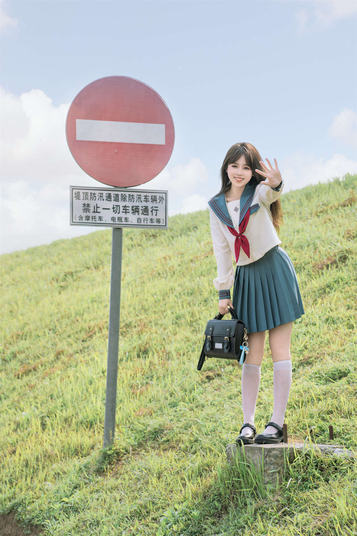 YITUYU艺图语 2024.10.31 蓝色日系少女 泡芙小方插图1