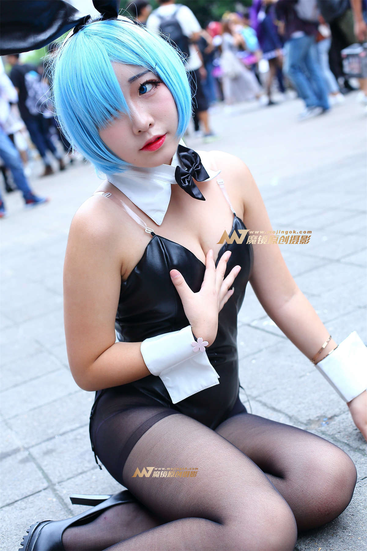 图片[2]-蓝发黑丝兔妹-日更街拍