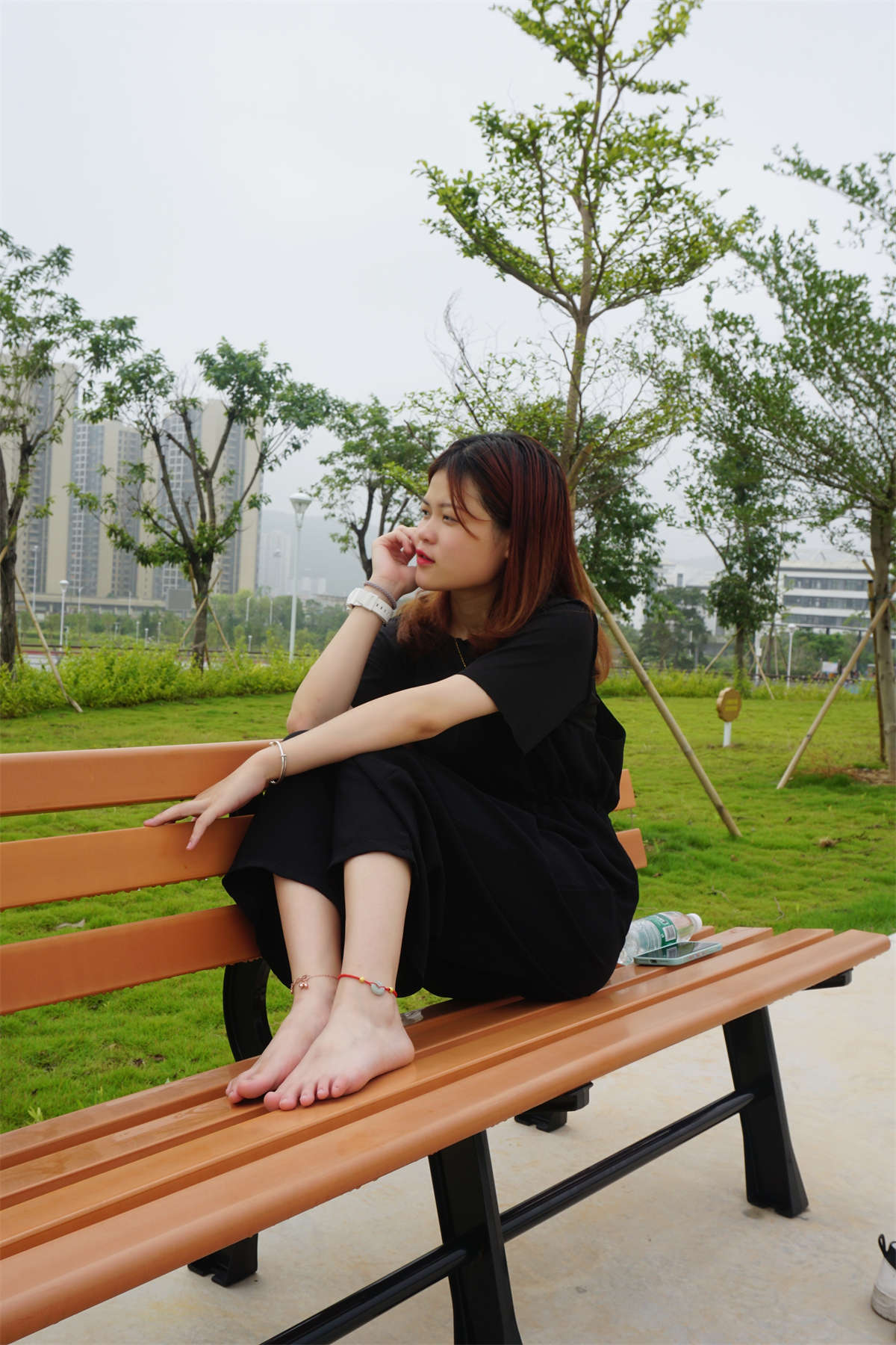 aapary摄影 No.127 与小金到体育公园拍脚-日更街拍