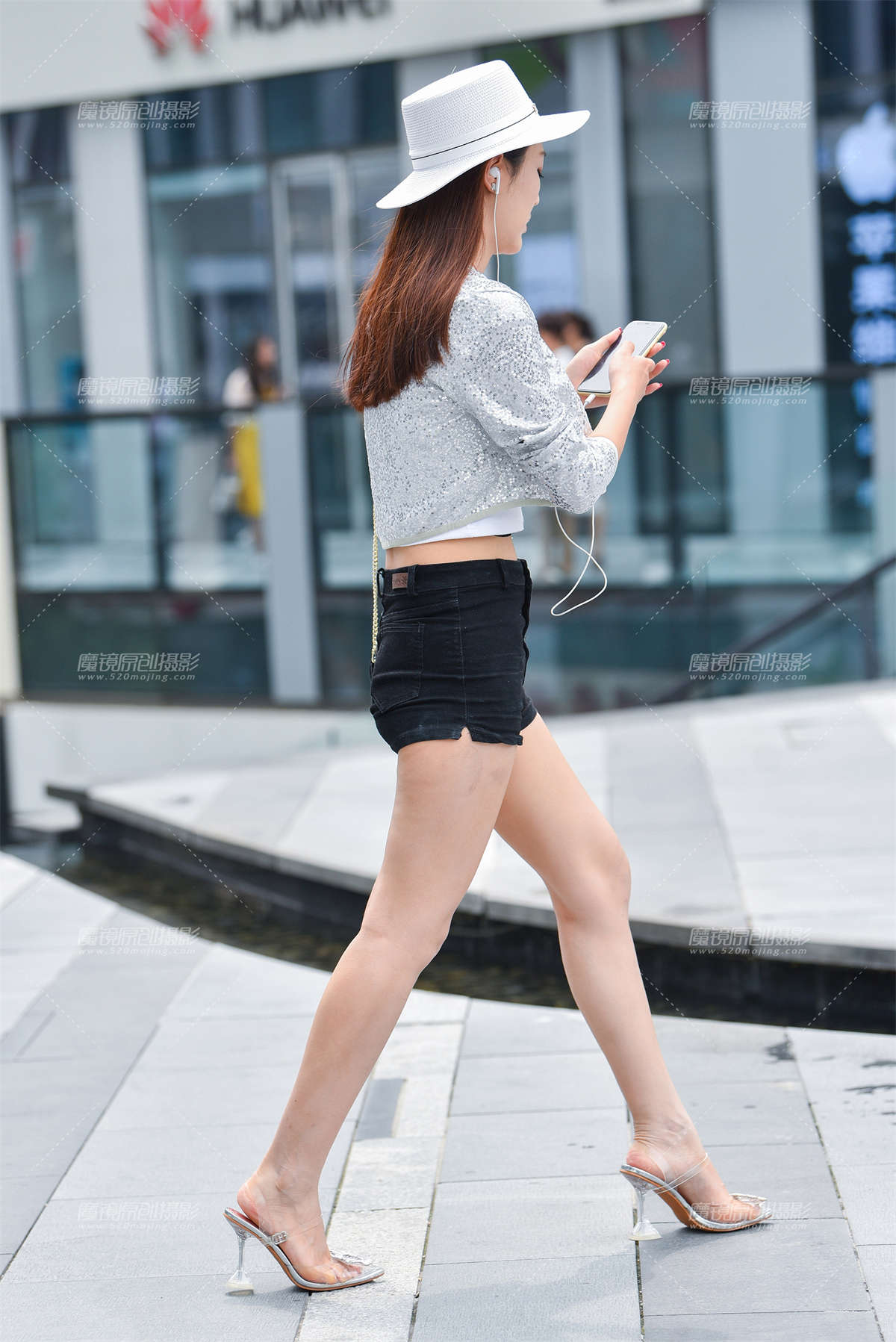 图片[2]-【赛德克赛帖】长腿热裤美眉-日更街拍