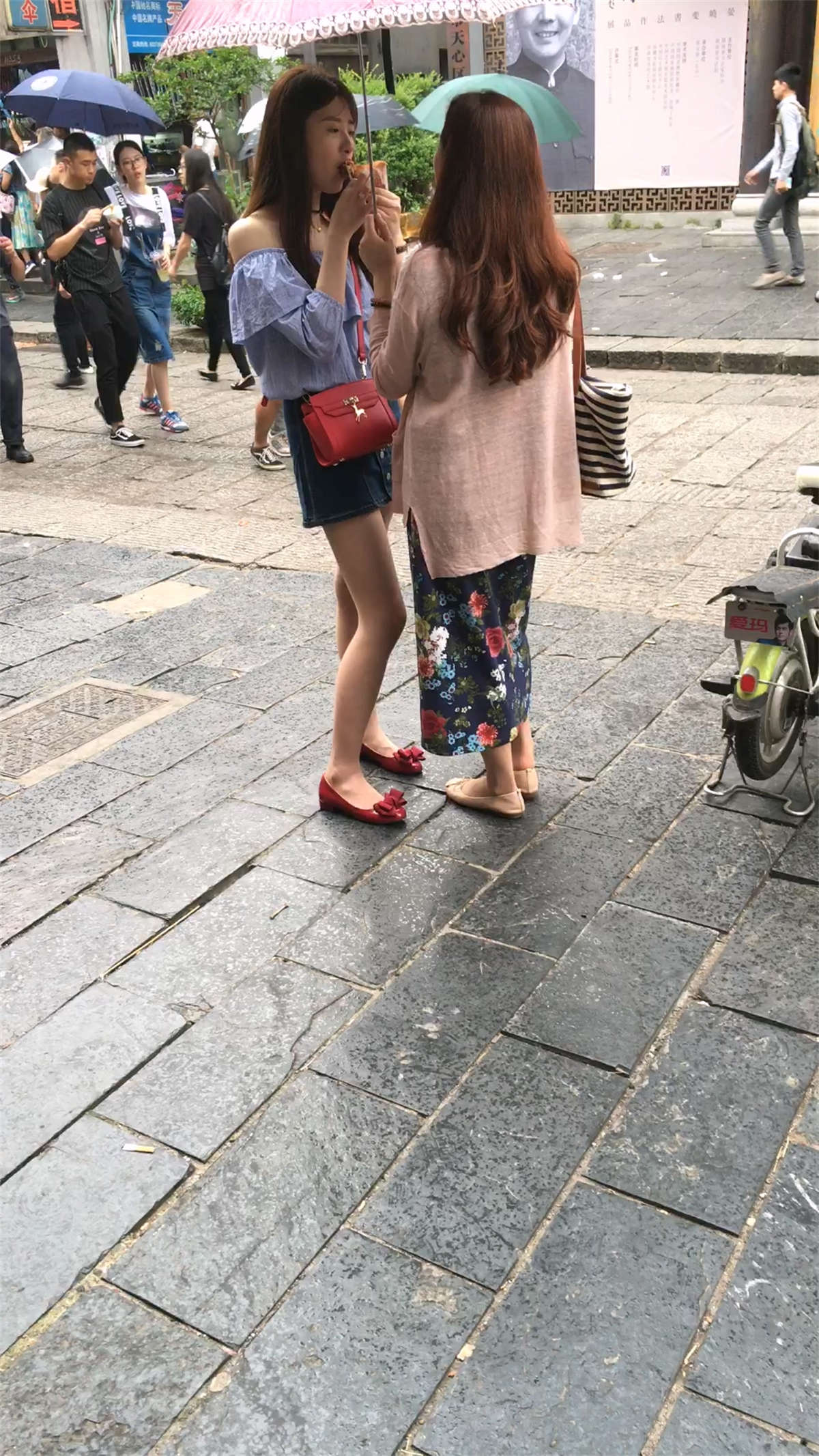 图片[2]-蓝色牛仔裙-日更街拍