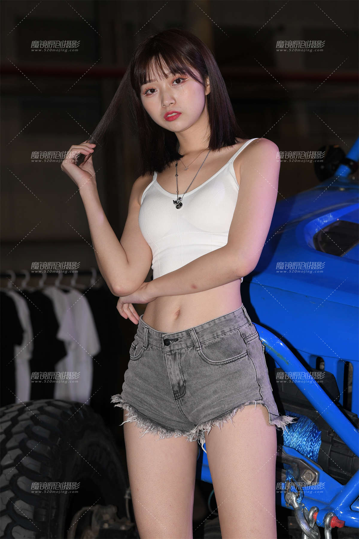 热裤女孩~-日更街拍