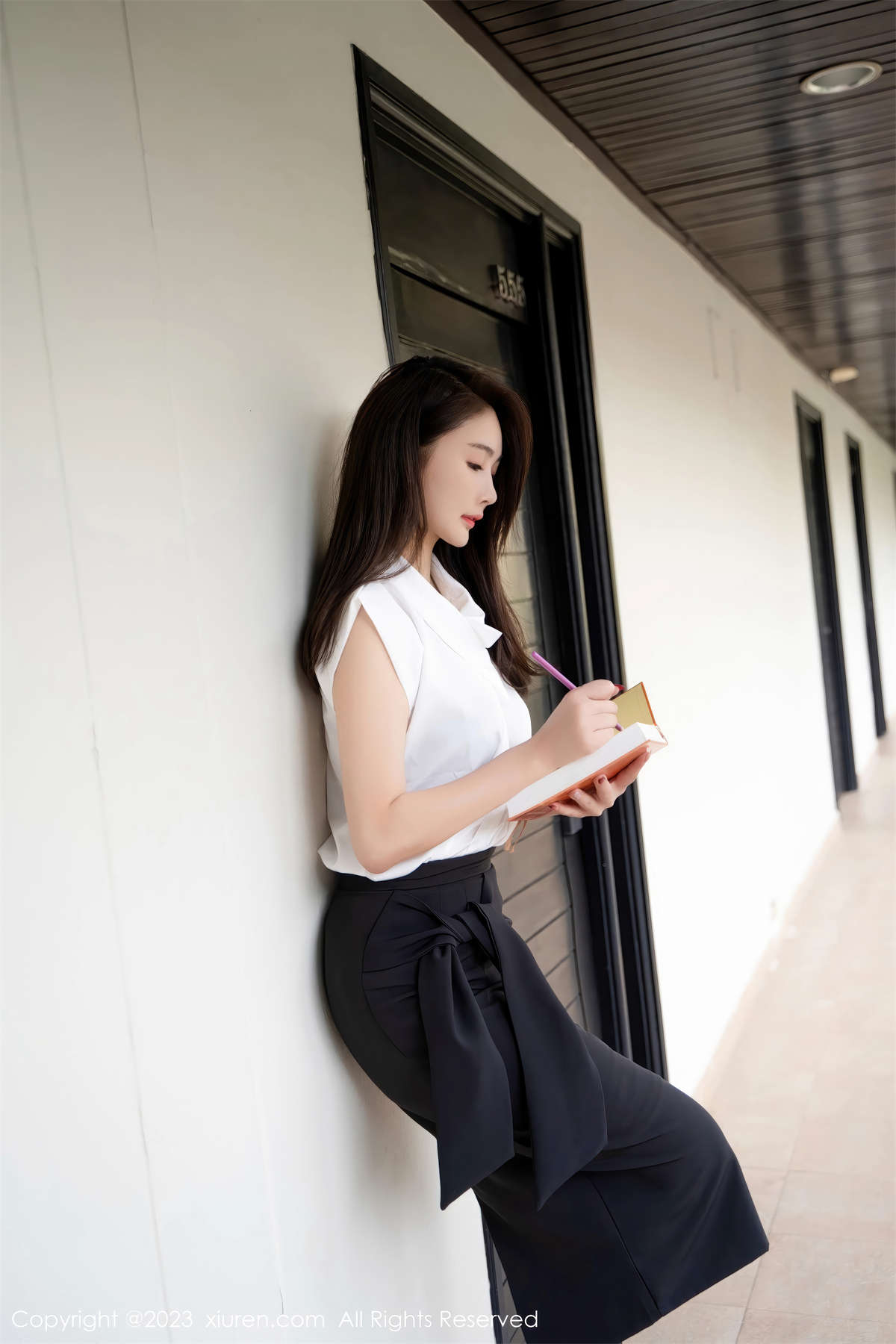 图片[2]-Xiuren秀人网 2023.08.23 No.7270 Summer-日更街拍