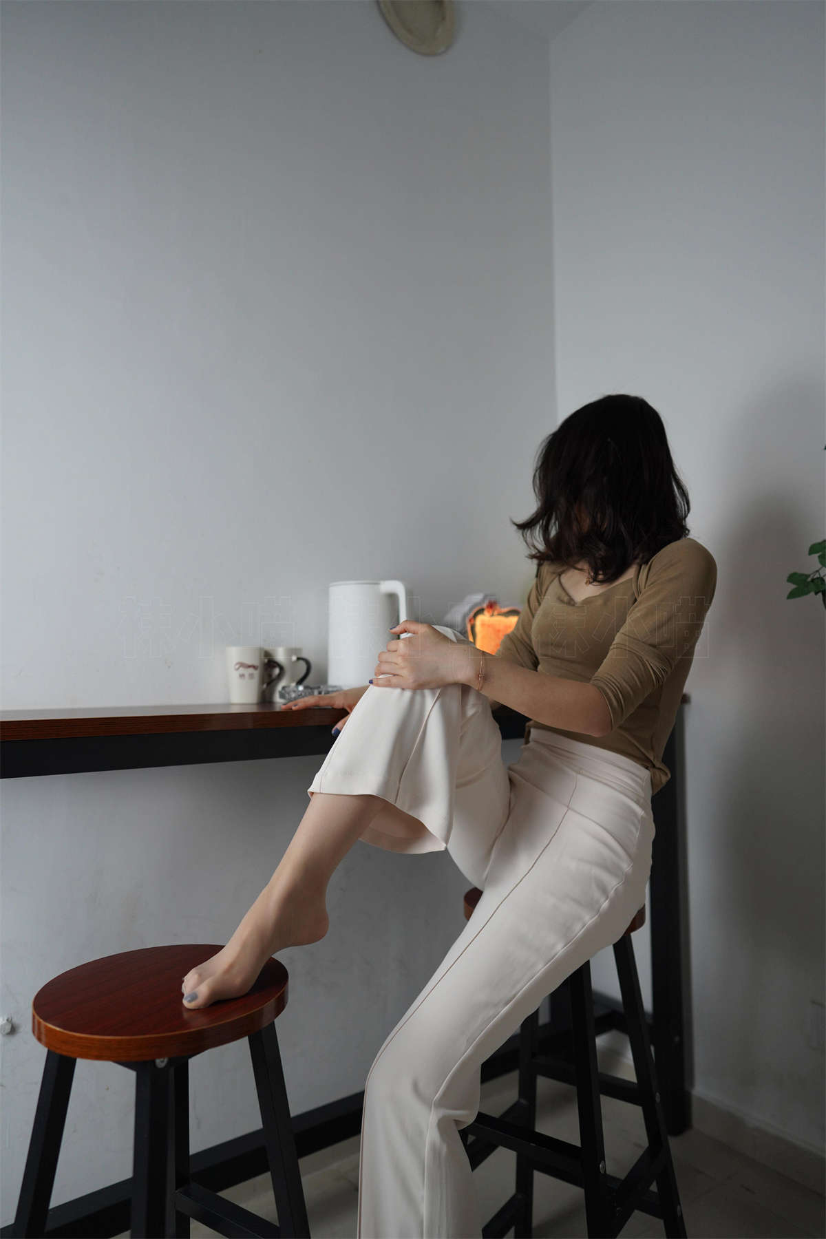 图片[2]-kittyWawa袜小喵 KT293 飘逸-日更街拍