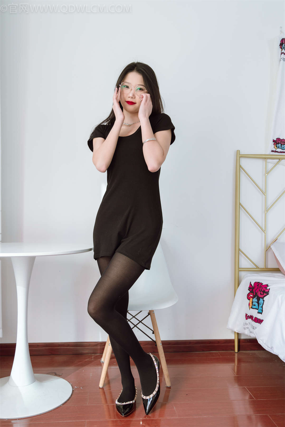 图片[2]-物恋传媒 NO.1039 小竹-黑白之恋-日更街拍