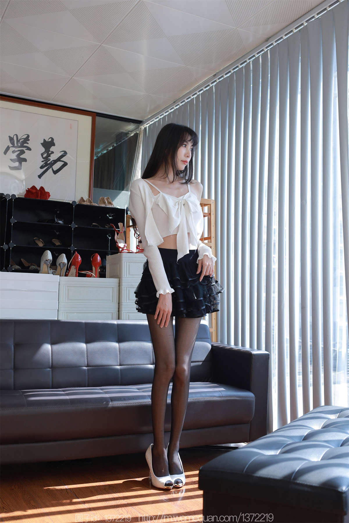 IESS异思趣向 2023.09.10 丝享家1529：团团 美妙后竖线-日更街拍