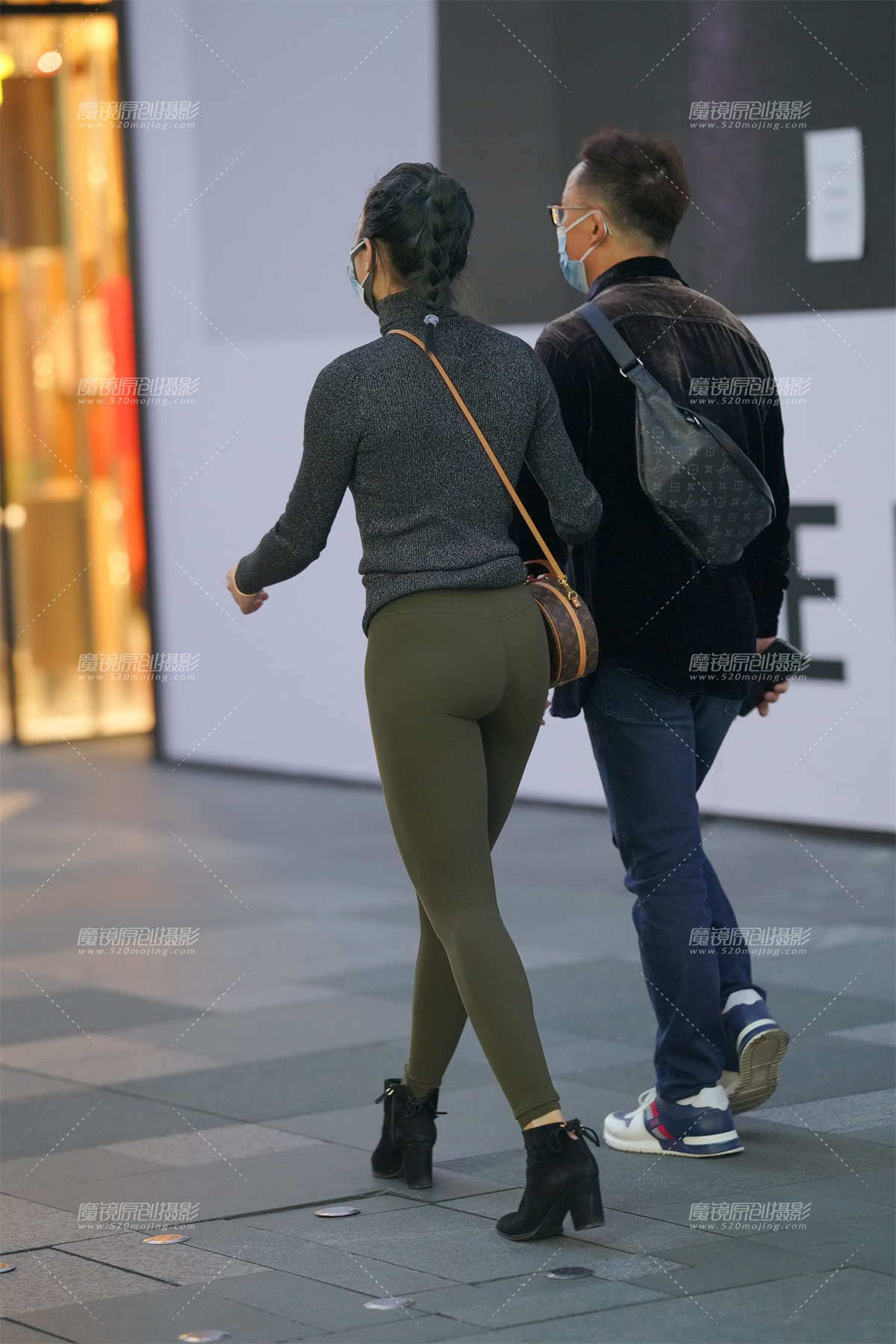 图片[2]-小阿姐这身材 啧啧-日更街拍