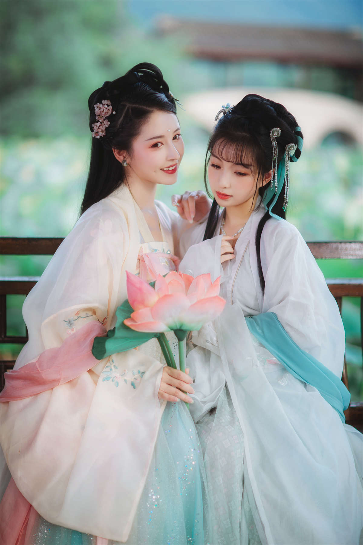 YITUYU艺图语 2022.01.03 荷 葵花花花儿-日更街拍