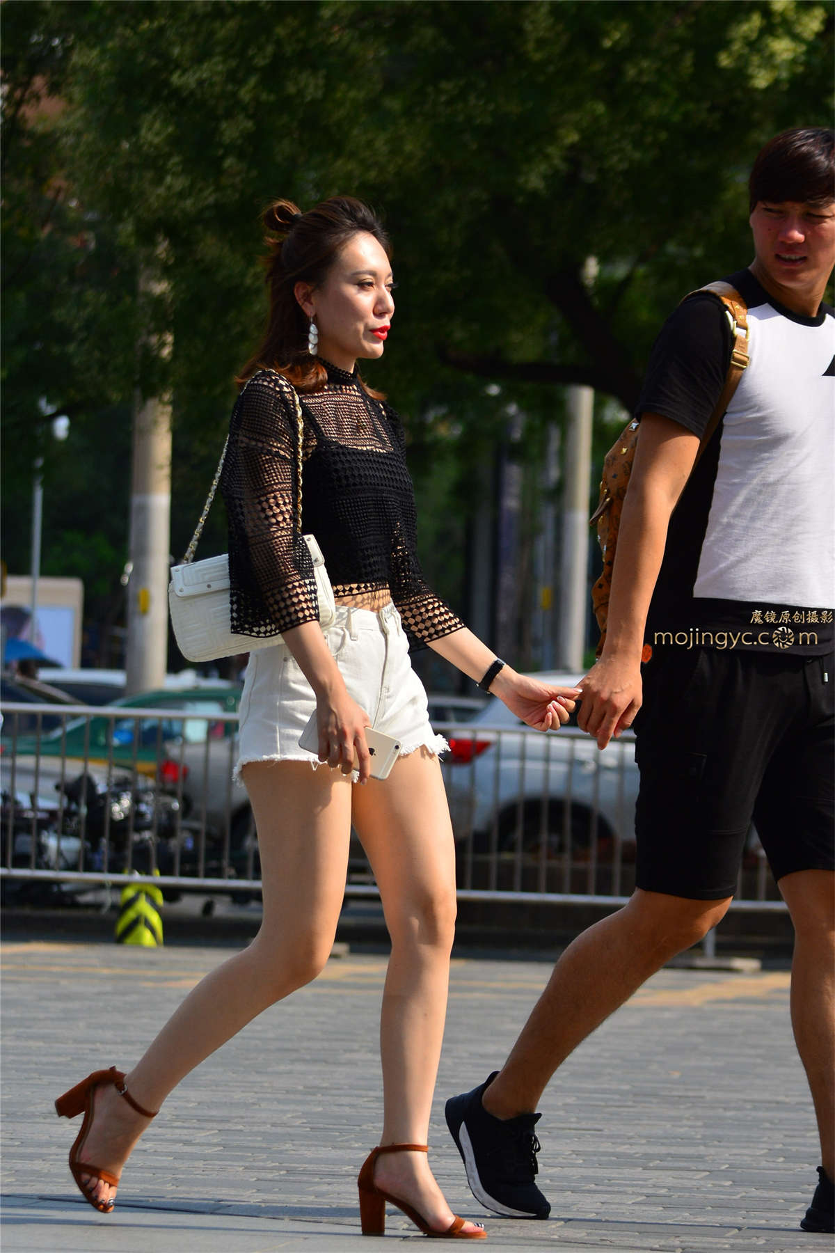 图片[2]-街拍：热裤当行季节-日更街拍