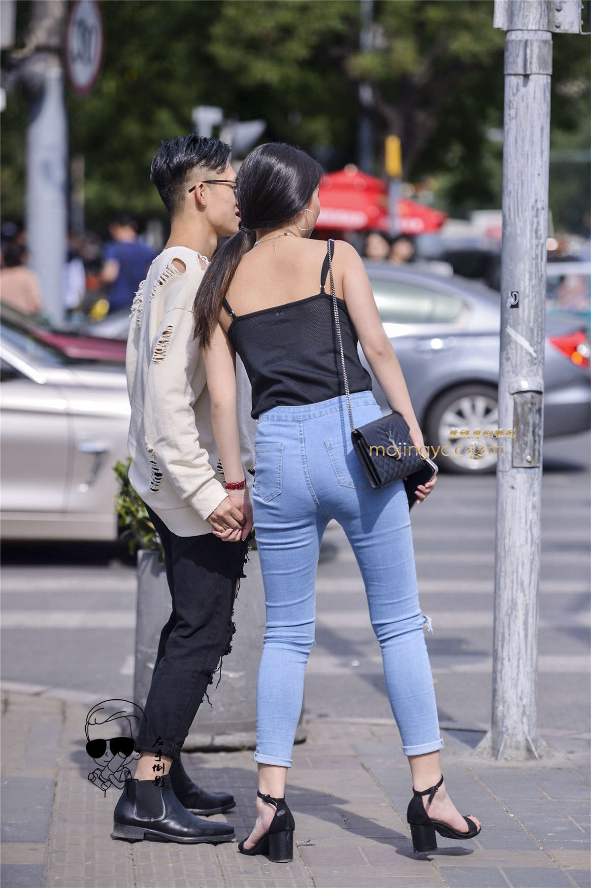 图片[2]-亲密情侣相爱无间-日更街拍
