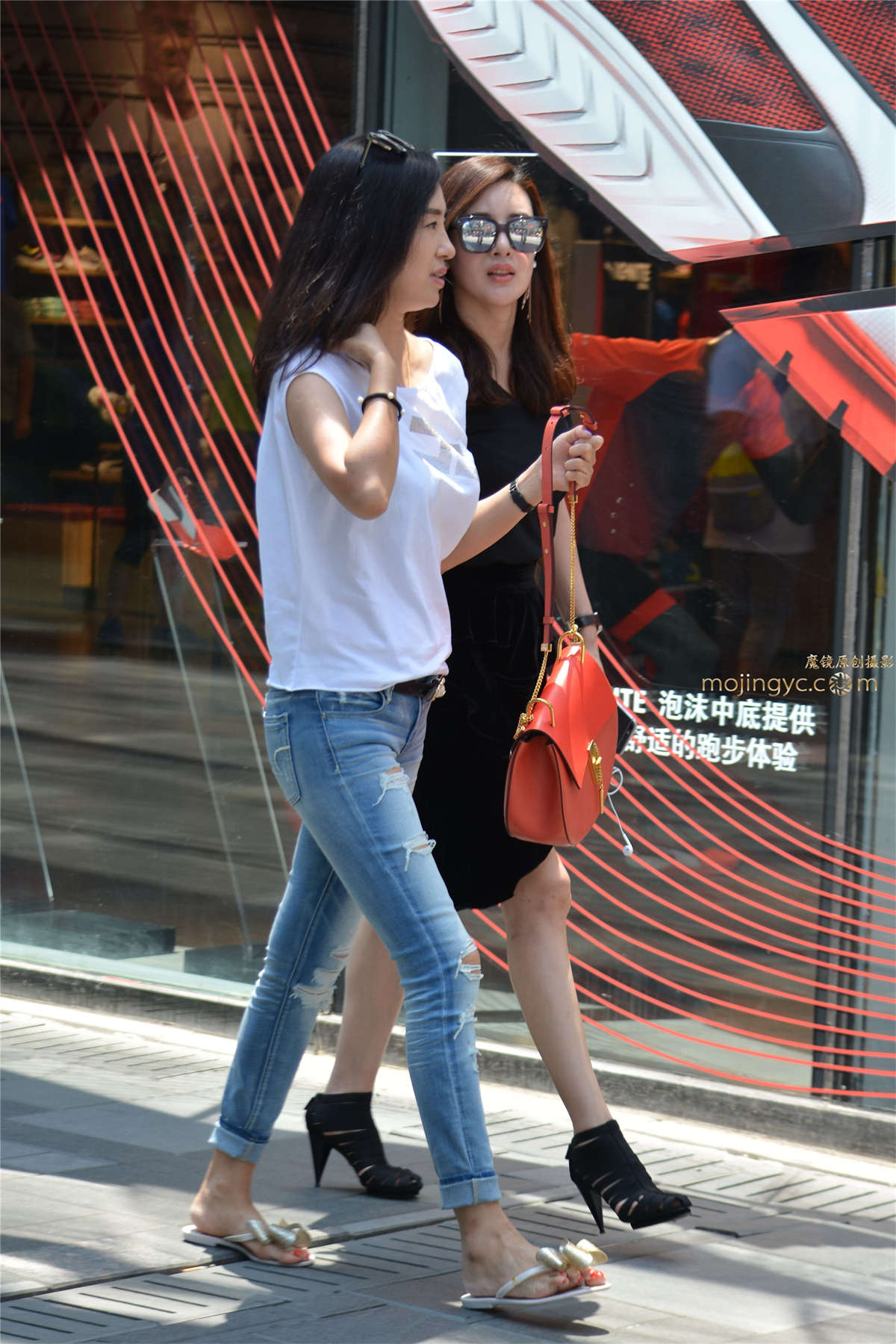 街拍：时尚姐妹花-日更街拍