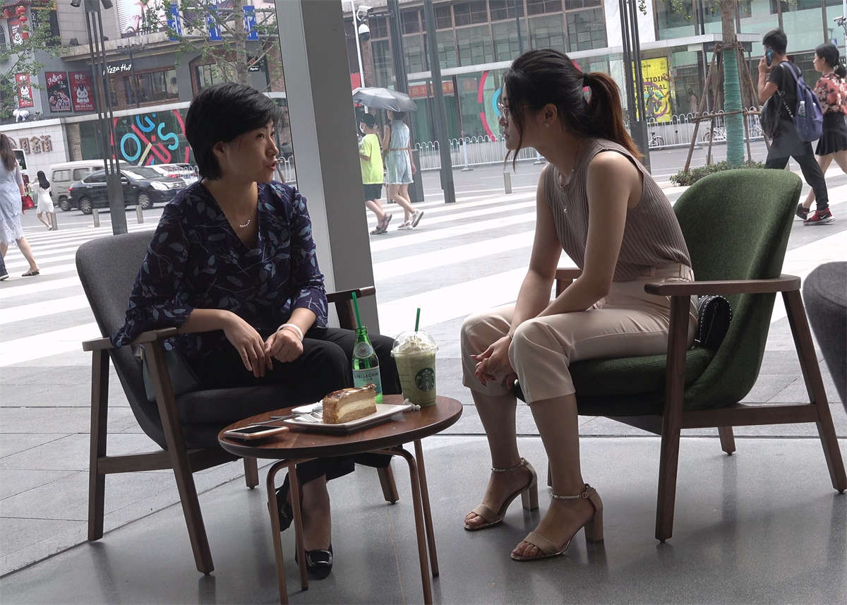 图片[2]-凉高跟玉足少妇-日更街拍