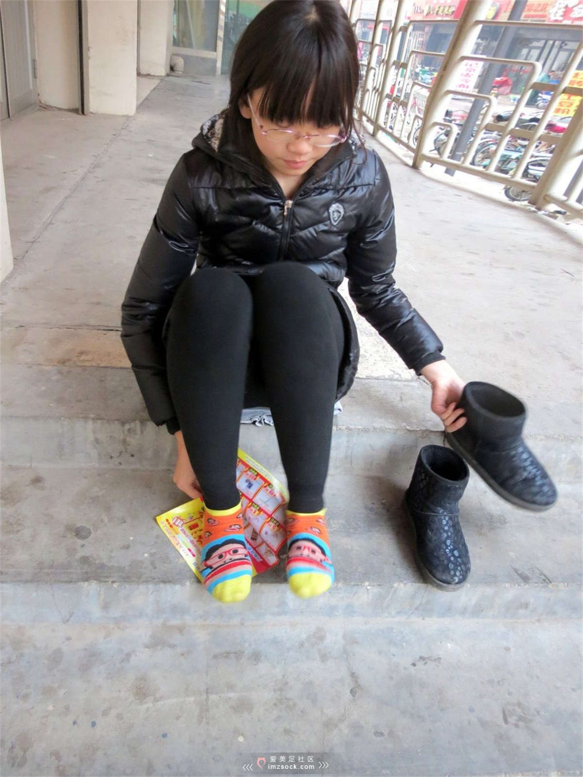 MZSOCK-2018 No.236 乖乖眼睛小可爱性感黑色打底裤雪地靴棉袜脚 【第二季】-日更街拍