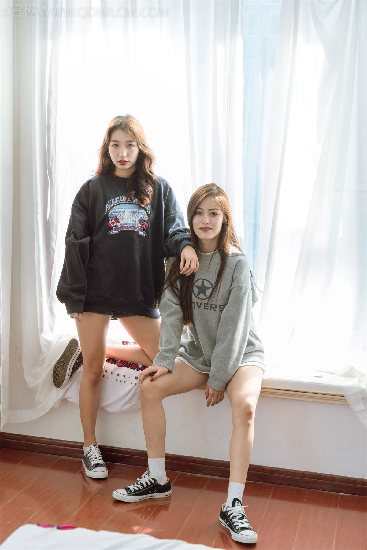 物恋传媒 NO.1043 闺蜜-笑靥如花-日更街拍