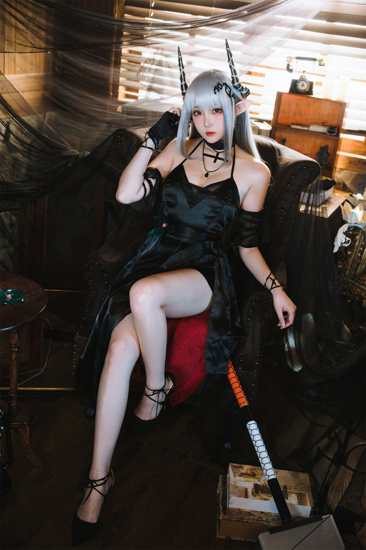 图片[2]-微博知名coser瓜希酱 明日方舟 泥岩音律联觉 零号特工-日更街拍