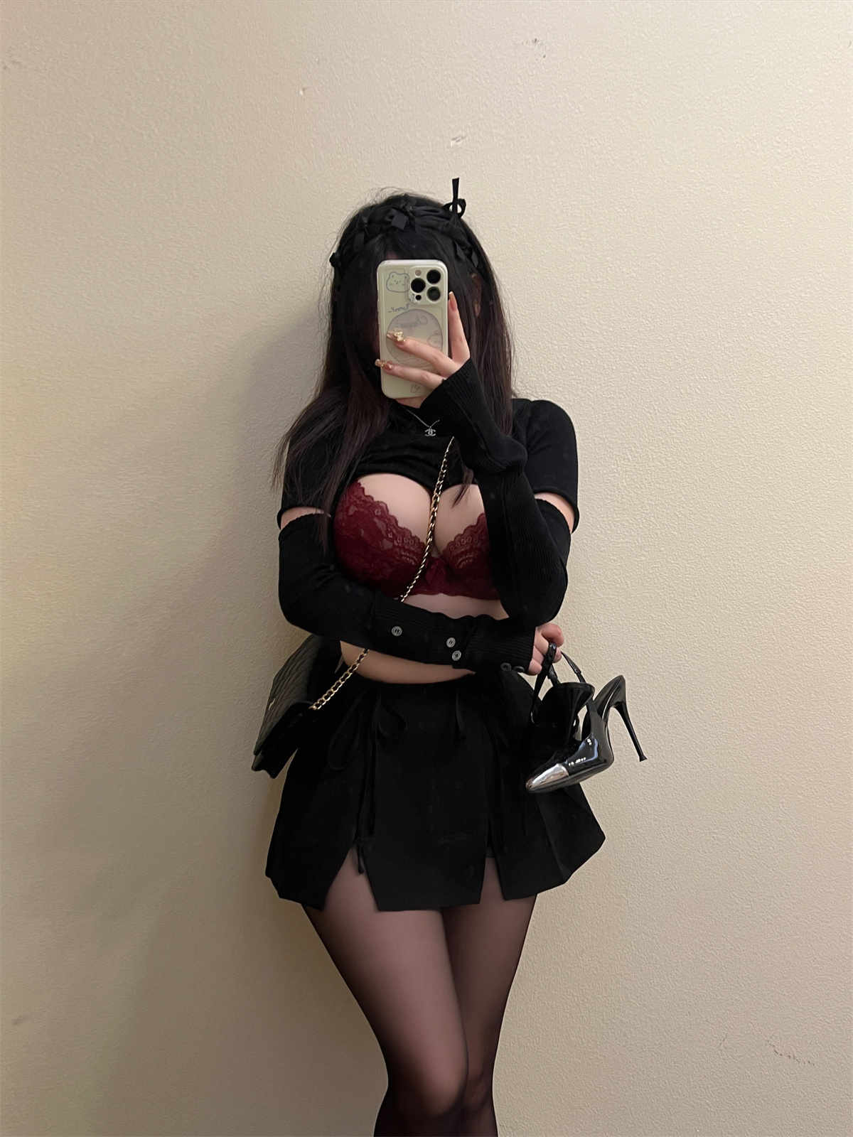 图片[2]-是依酱呀No.45 丰满的一月-日更街拍