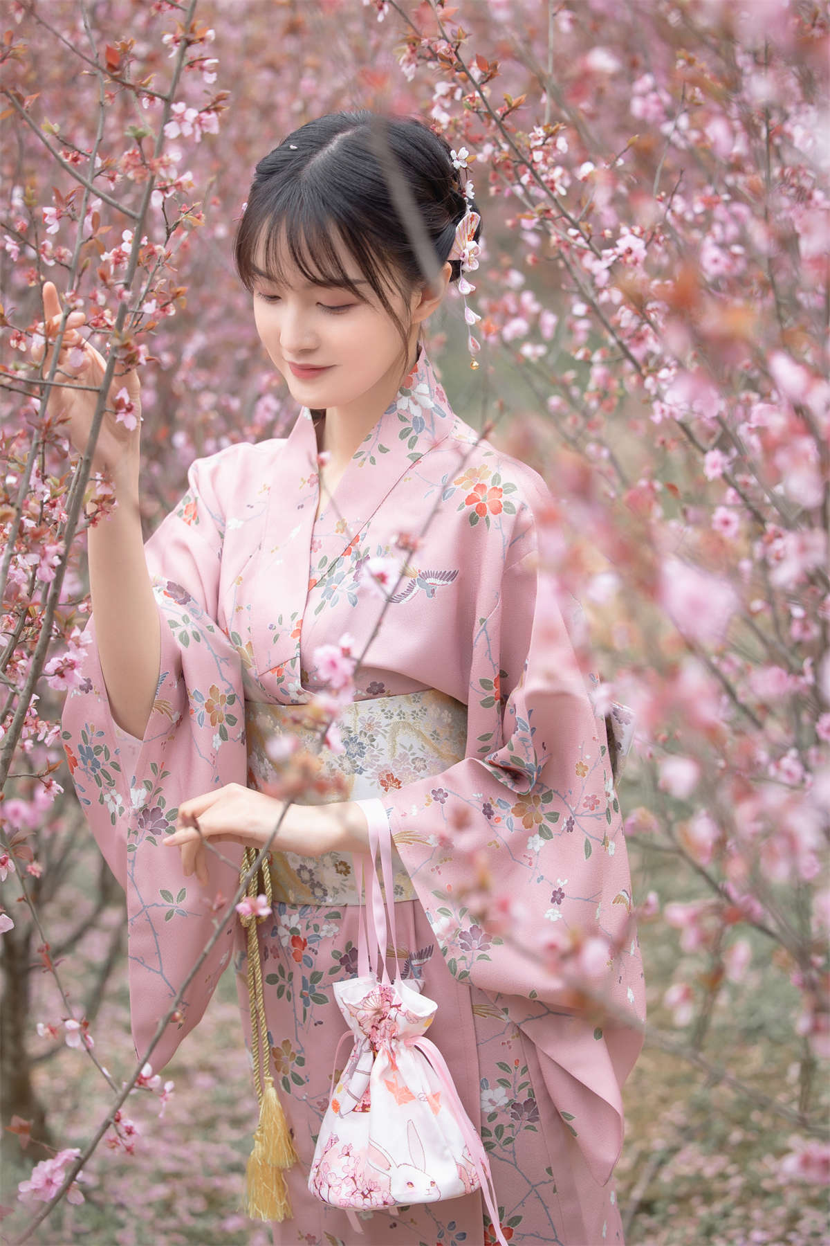YITUYU艺图语 2022.03.31 桃花和服 一一-日更街拍