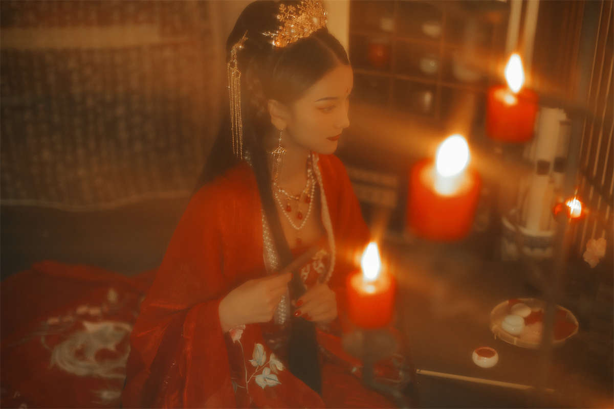 YITUYU艺图语 2021.08.24 一世妆 谜梦-日更街拍