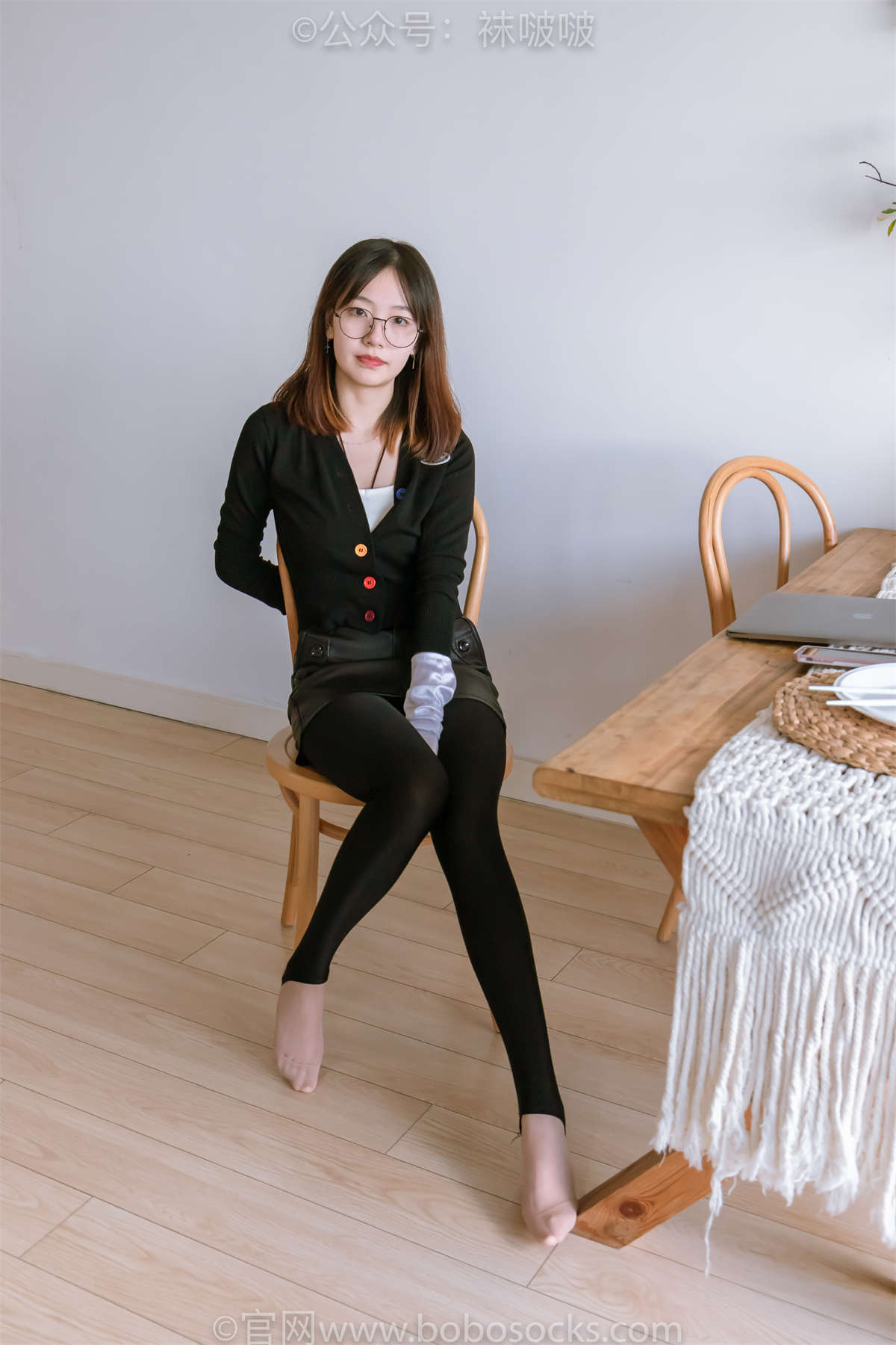 图片[2]-袜啵啵 No.041 小甜豆-高跟长靴、黑色踩脚裤、肉丝（脚尖…-日更街拍