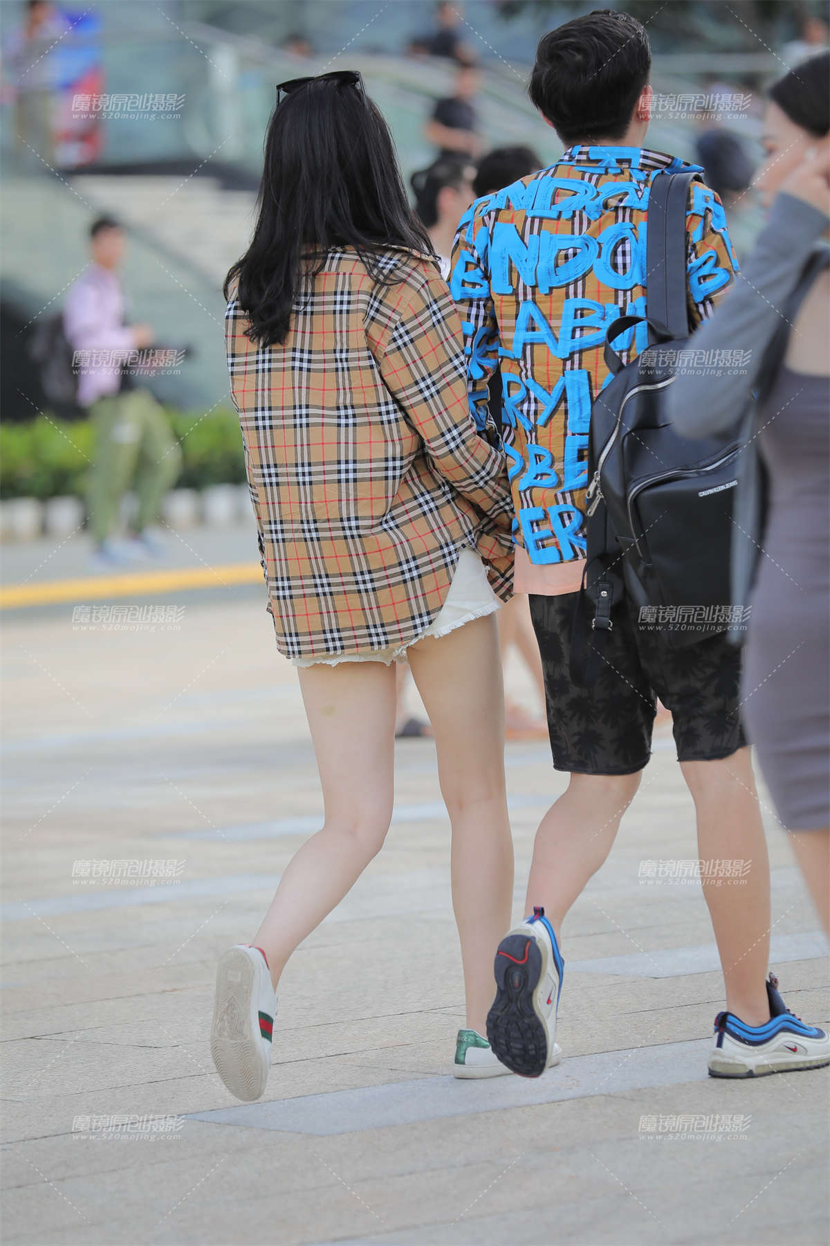 图片[2]-热裤美眉-日更街拍