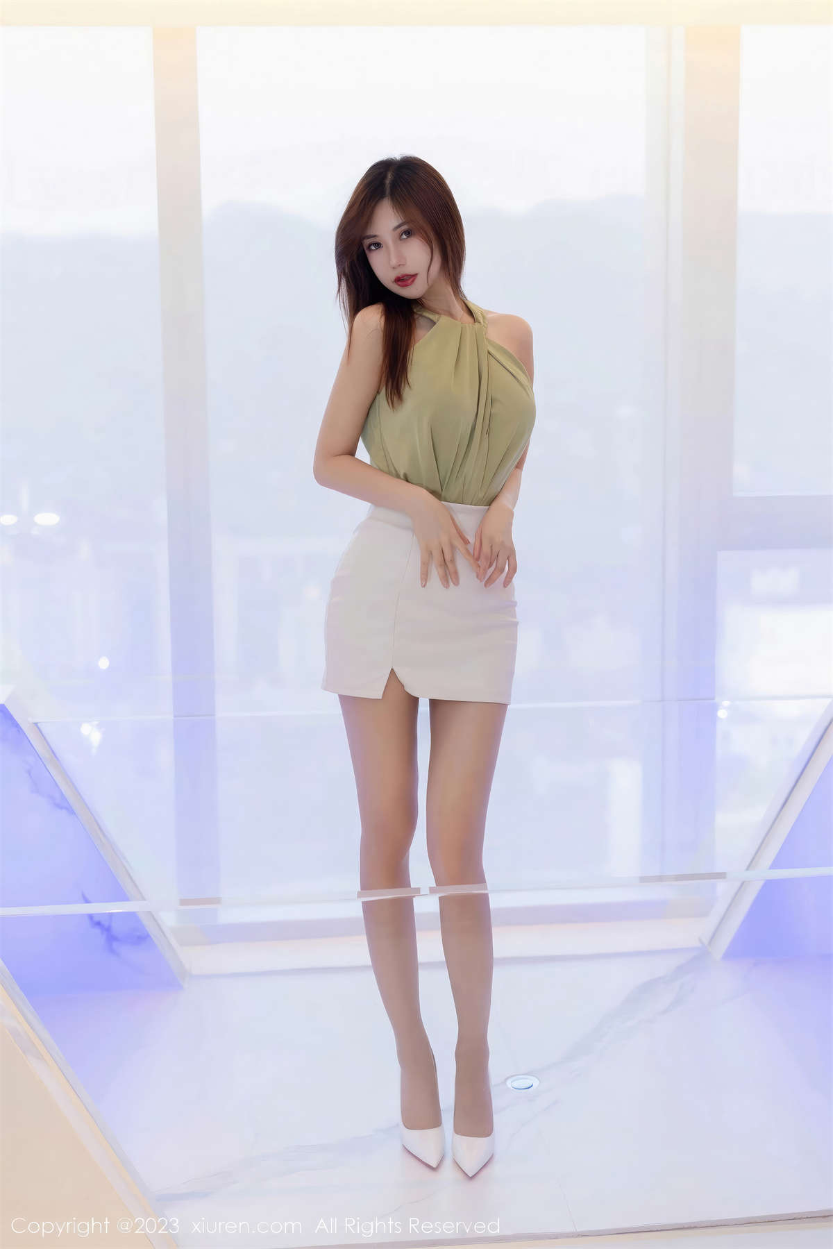 图片[2]-Xiuren秀人网 2023.10.13 No.7503 绮里嘉-日更街拍