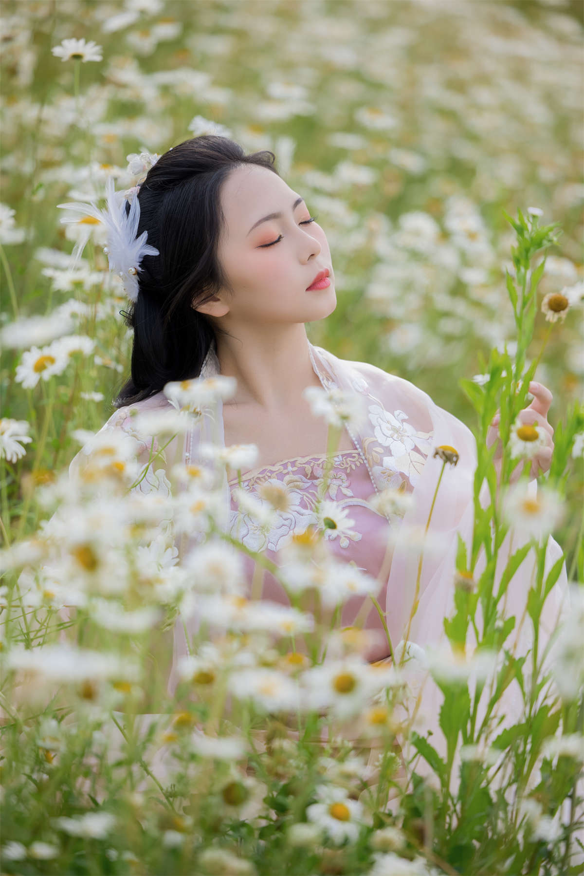 YITUYU艺图语 2023.05.28 雏菊花海 阡墨红尘-日更街拍