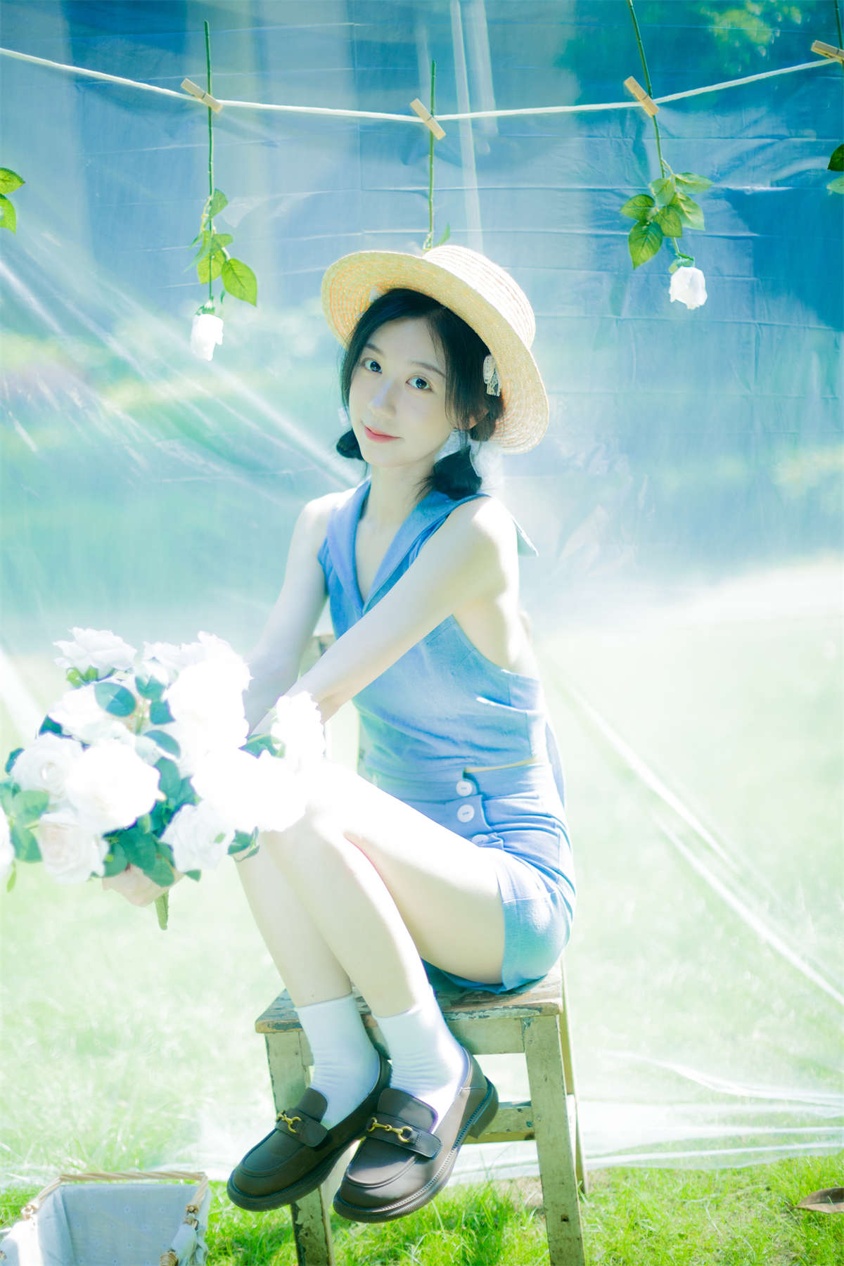 YITUYU艺图语 2022.07.31 夏日颂歌 饲猫少女-插图1