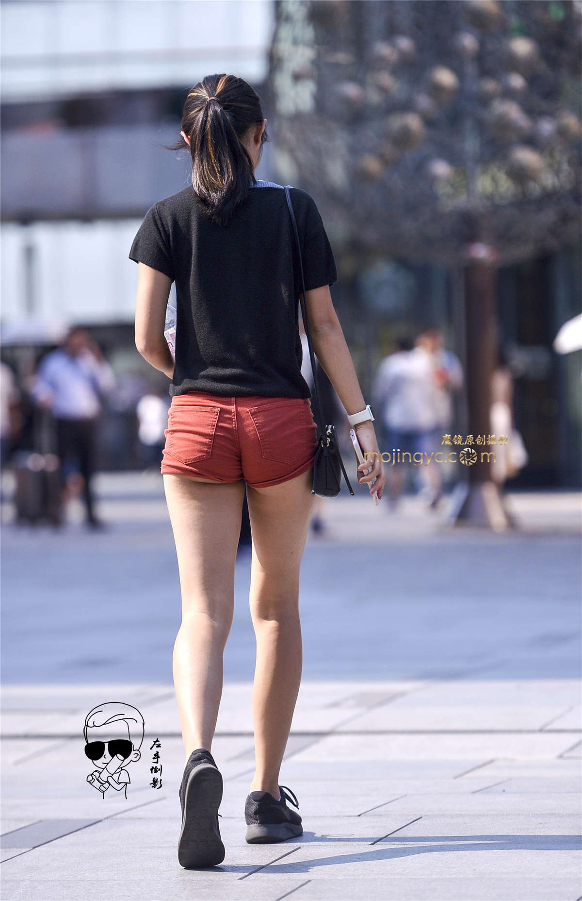 图片[2]-热裤紧绷-日更街拍