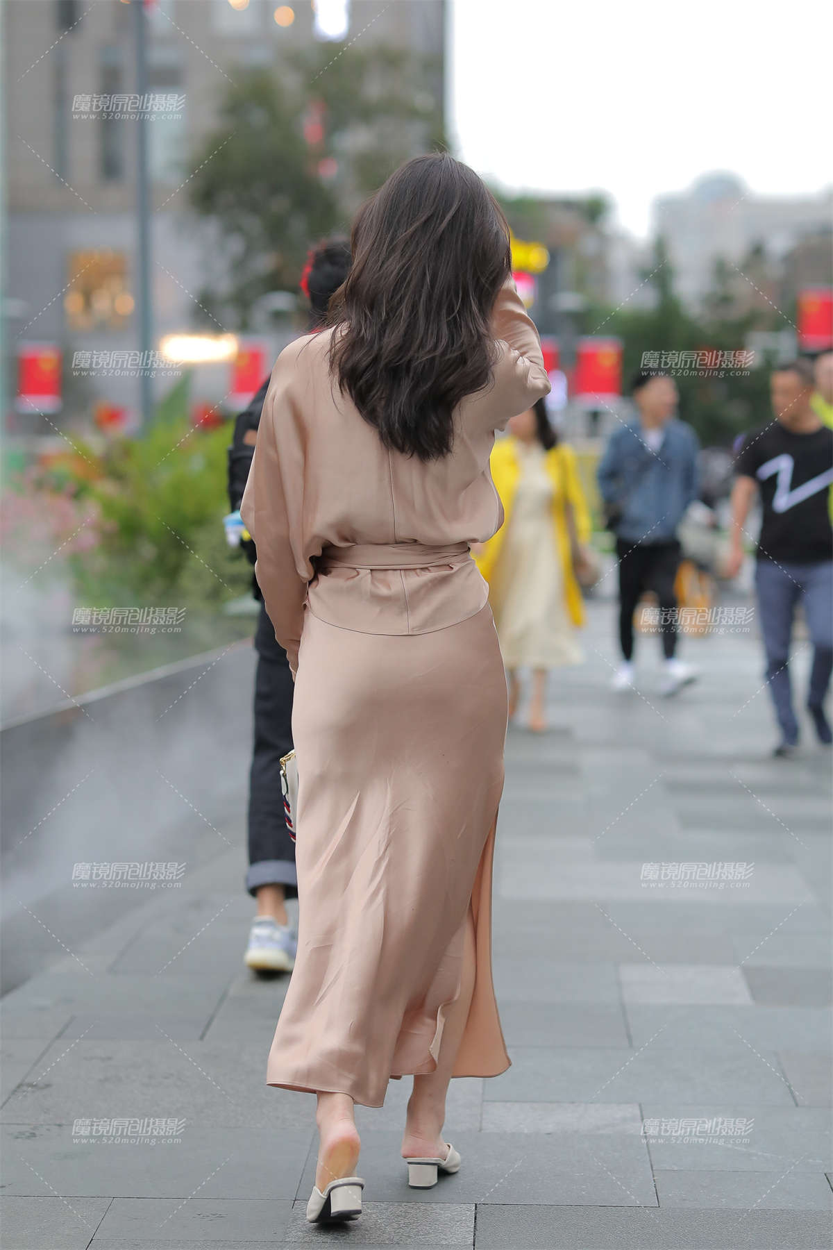 图片[2]-【凯恩赛贴】笑容清纯可人 曼妙很动人-日更街拍