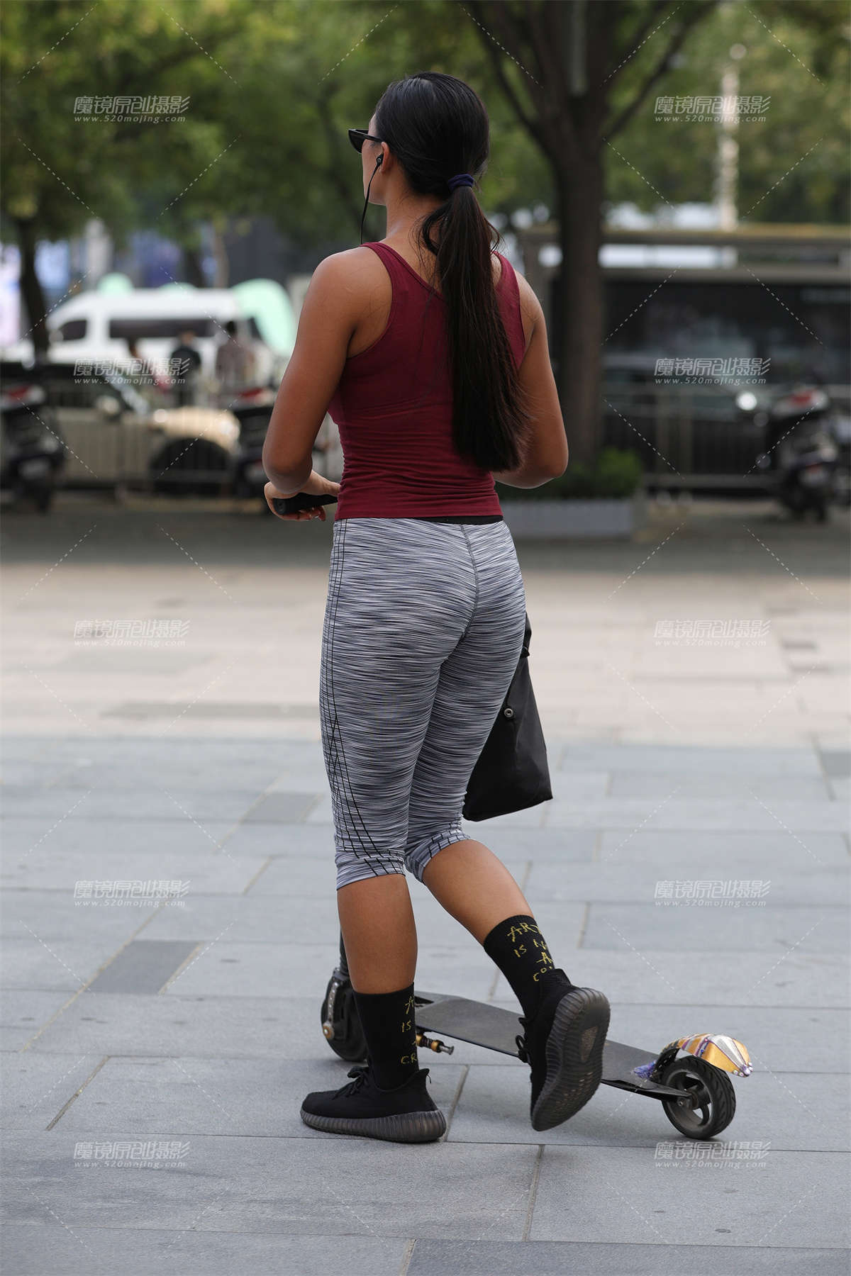 图片[2]-紧身七分健美裤-日更街拍