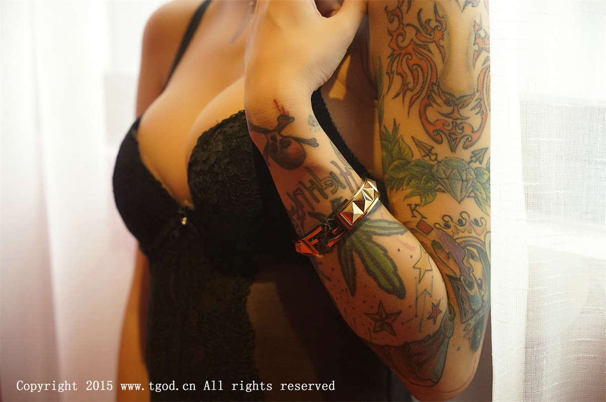 TGOD推女神 2015.10.28 一抹野性 山口组扛把子shitt-日更街拍