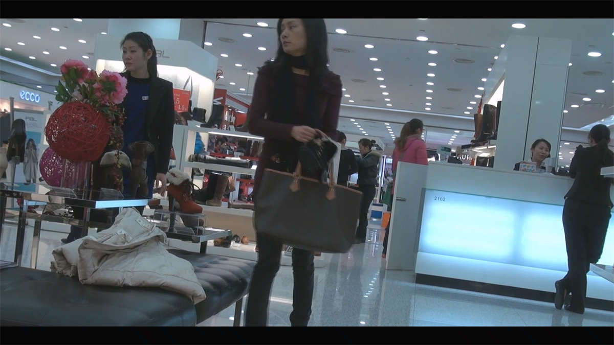 图片[2]-确实诱人的女孩短肉丝-日更街拍