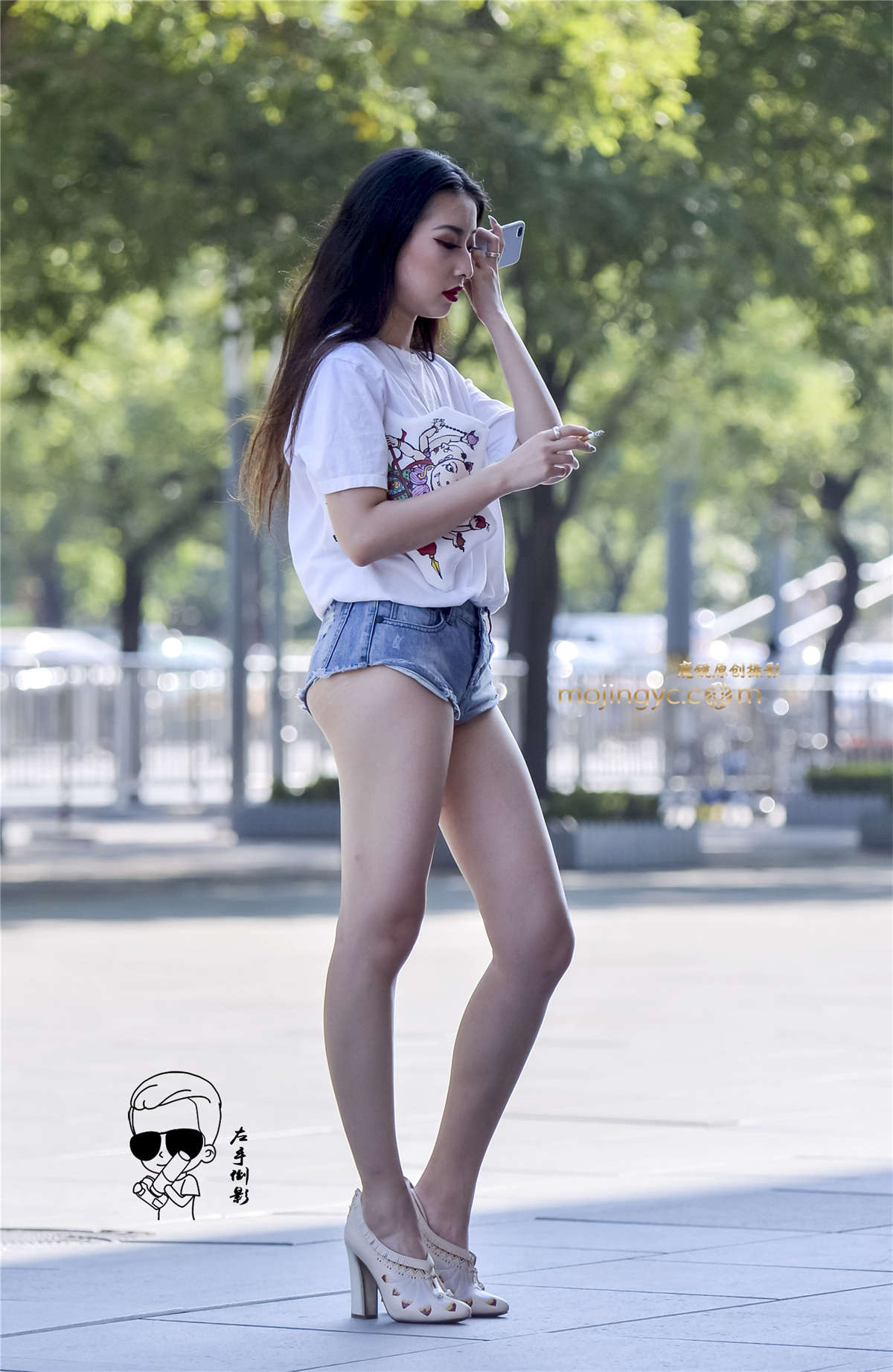 图片[2]-热裤美女火辣迷人-日更街拍