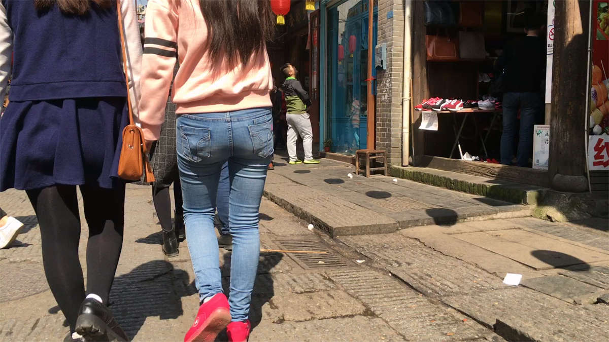 图片[2]-一黑丝一蓝牛-日更街拍