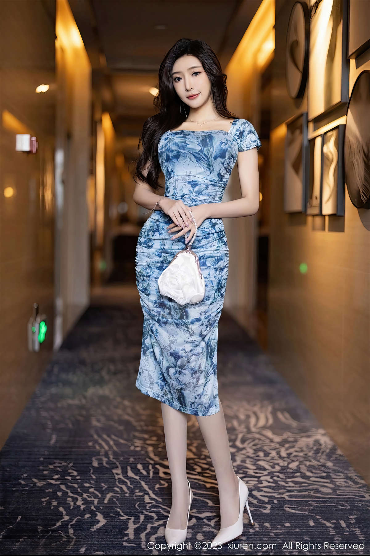 图片[2]-Xiuren秀人网 2023.05.26 No.6812 王馨瑶-日更街拍