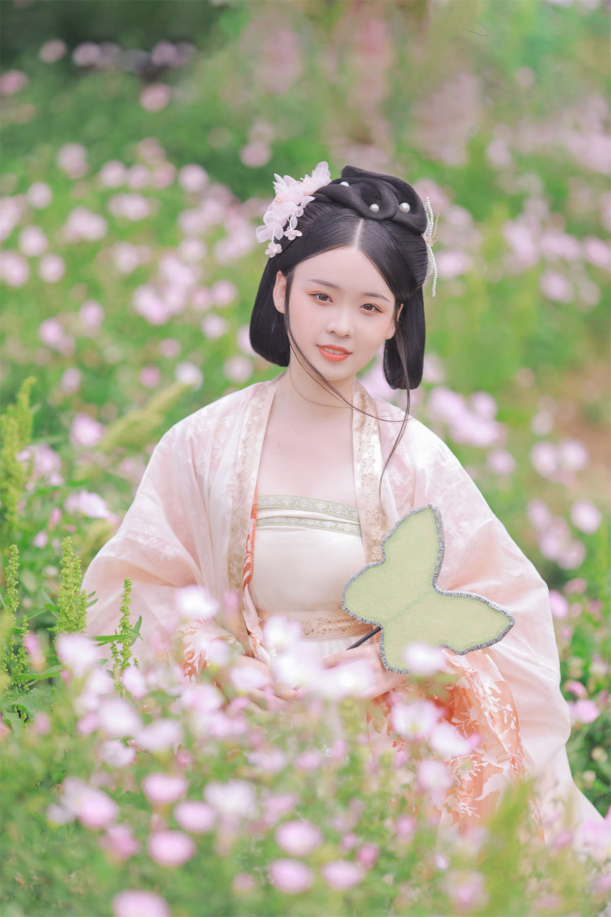 YITUYU艺图语 2022.08.17 春有约 花不误 蘑菇任性鬼-日更街拍
