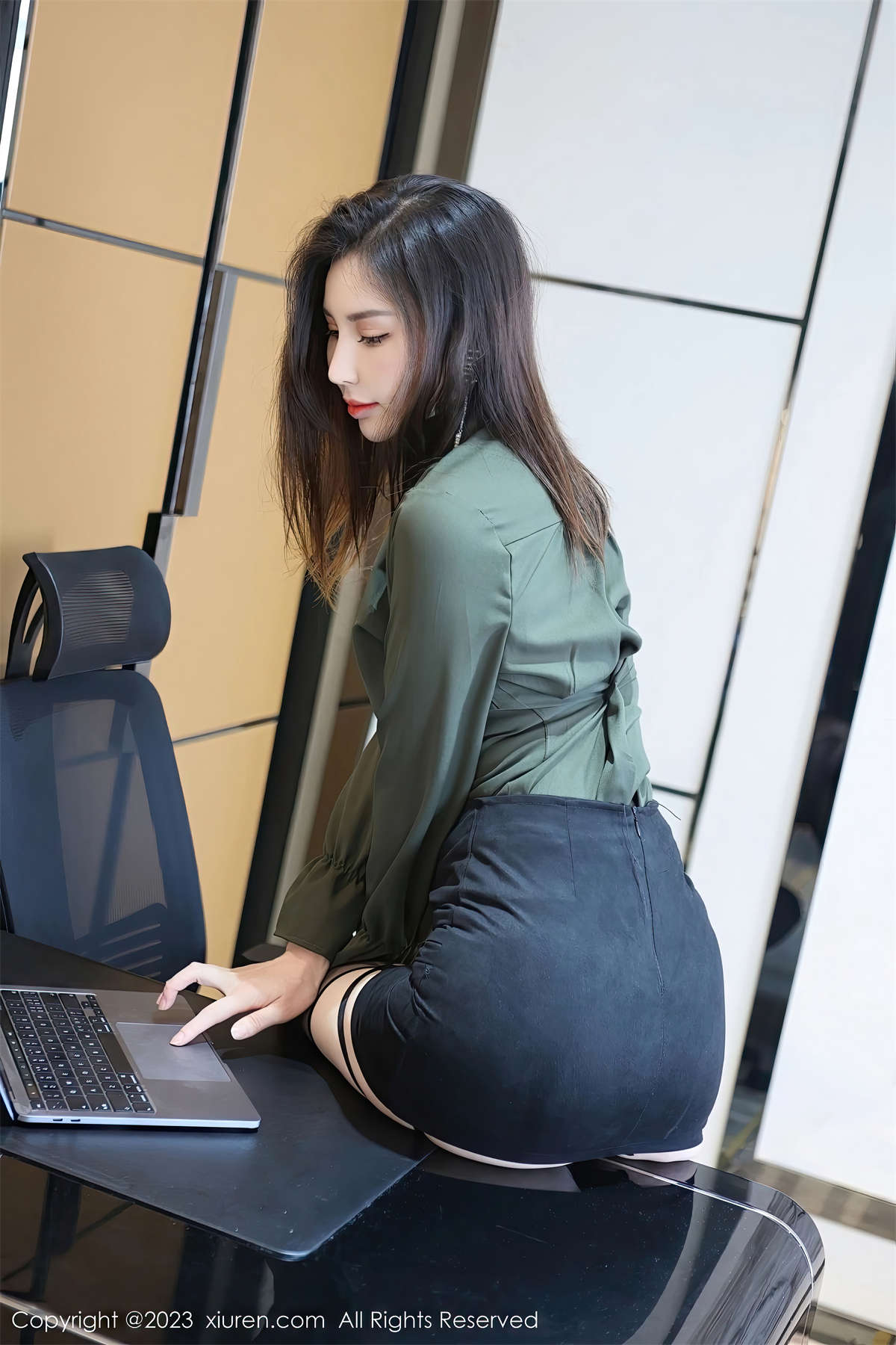 图片[2]-Xiuren秀人网 2023.06.02 No.6844 王曼柔-日更街拍