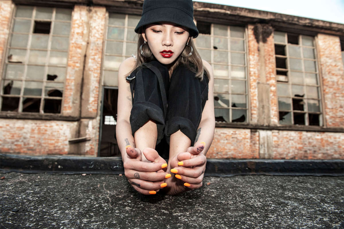 见新摄影 NO.025 废旧厂房人像拍摄技巧｜轩轩 2019摄影-日更街拍