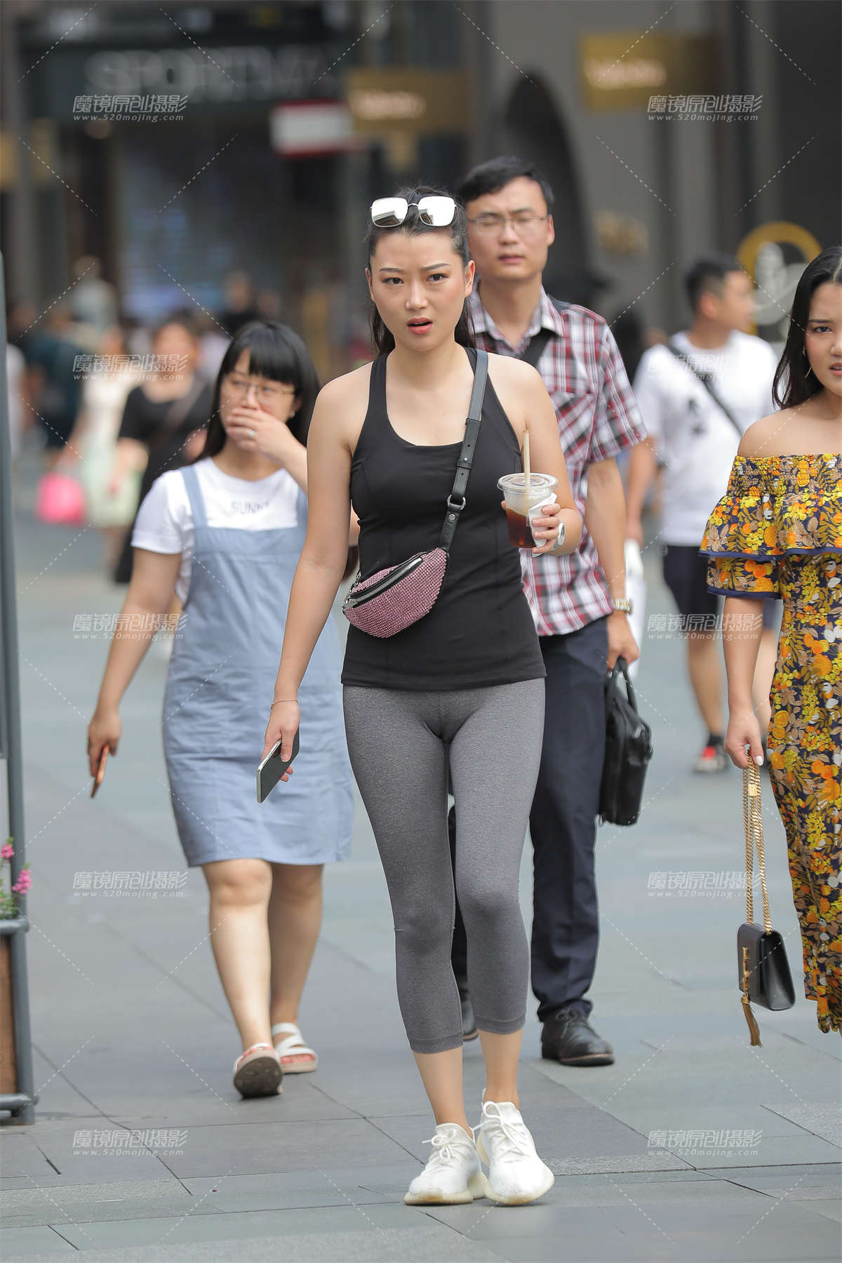 【凯恩赛贴】瑜伽紧身裤-日更街拍