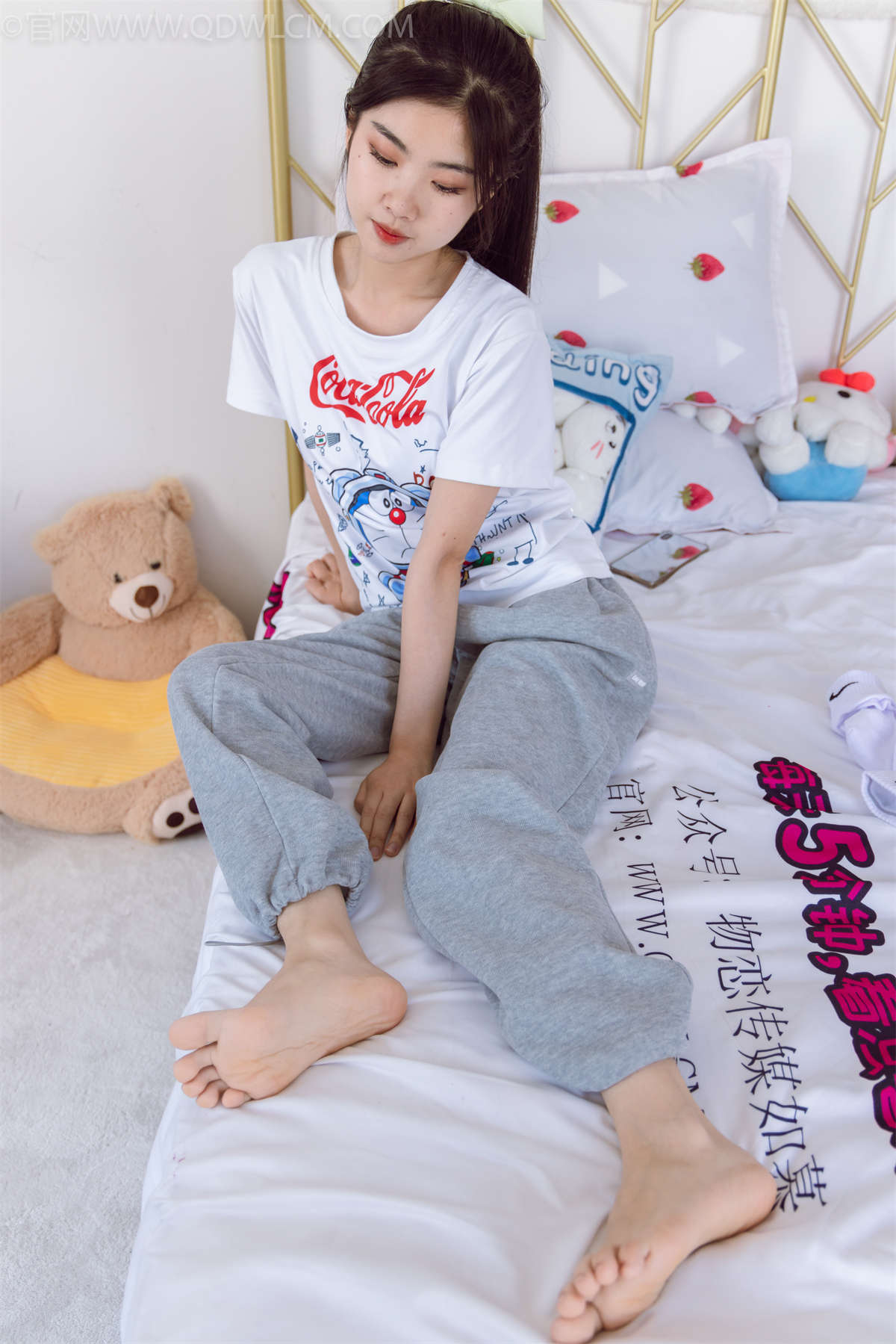 物恋传媒 NO.1198 米米-蓝色精灵-日更街拍