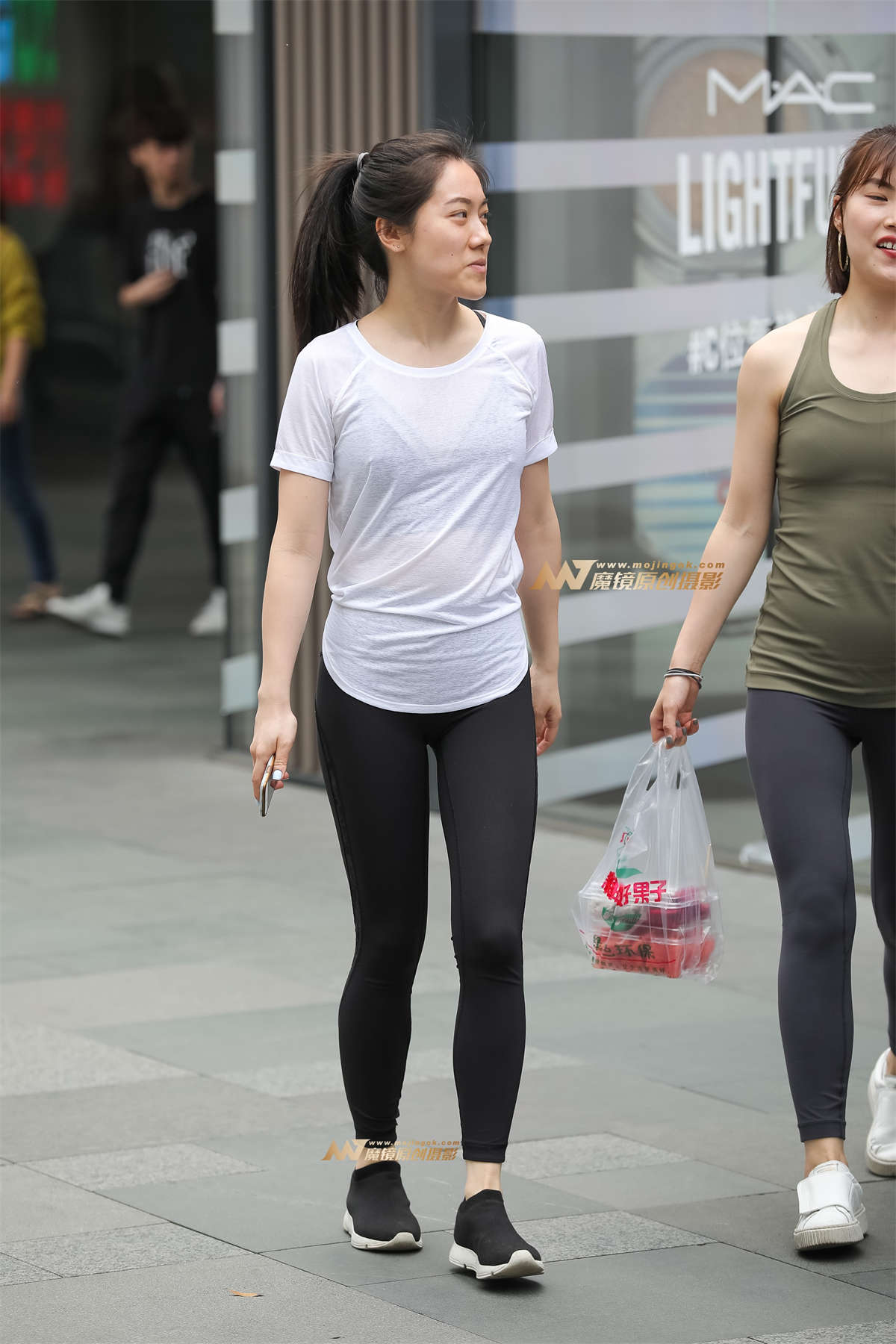 瑜伽运动女孩-日更街拍