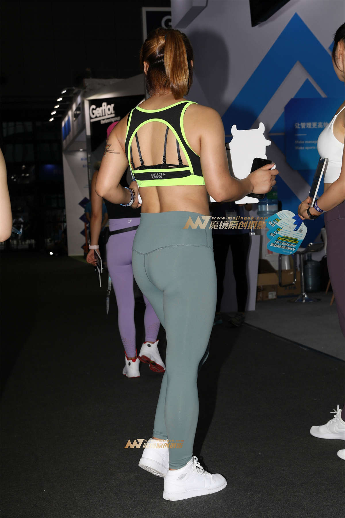 图片[2]-欧阳幽明赛帖】浅色瑜伽美女-日更街拍