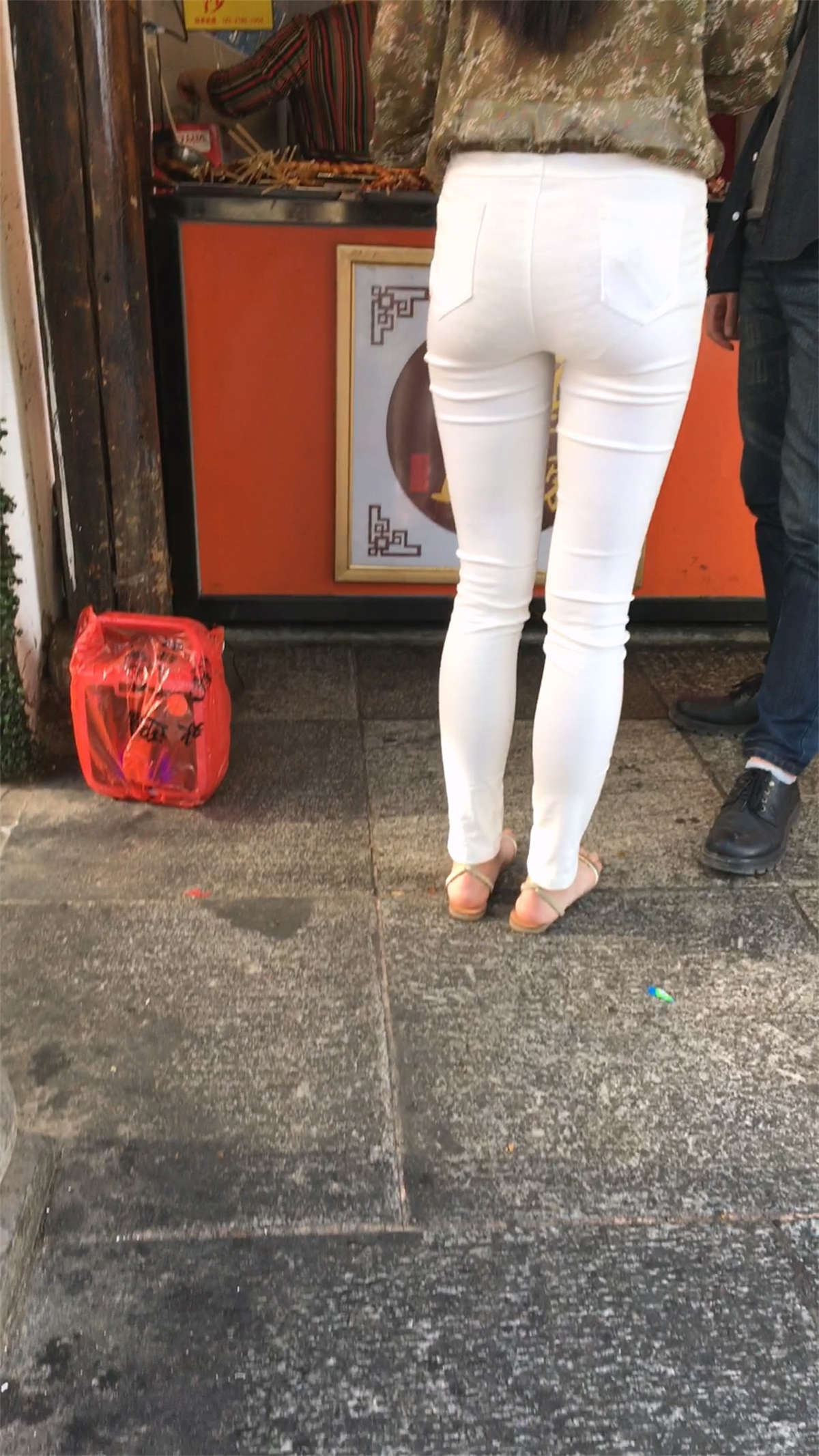 图片[2]-白裤（极品）-日更街拍