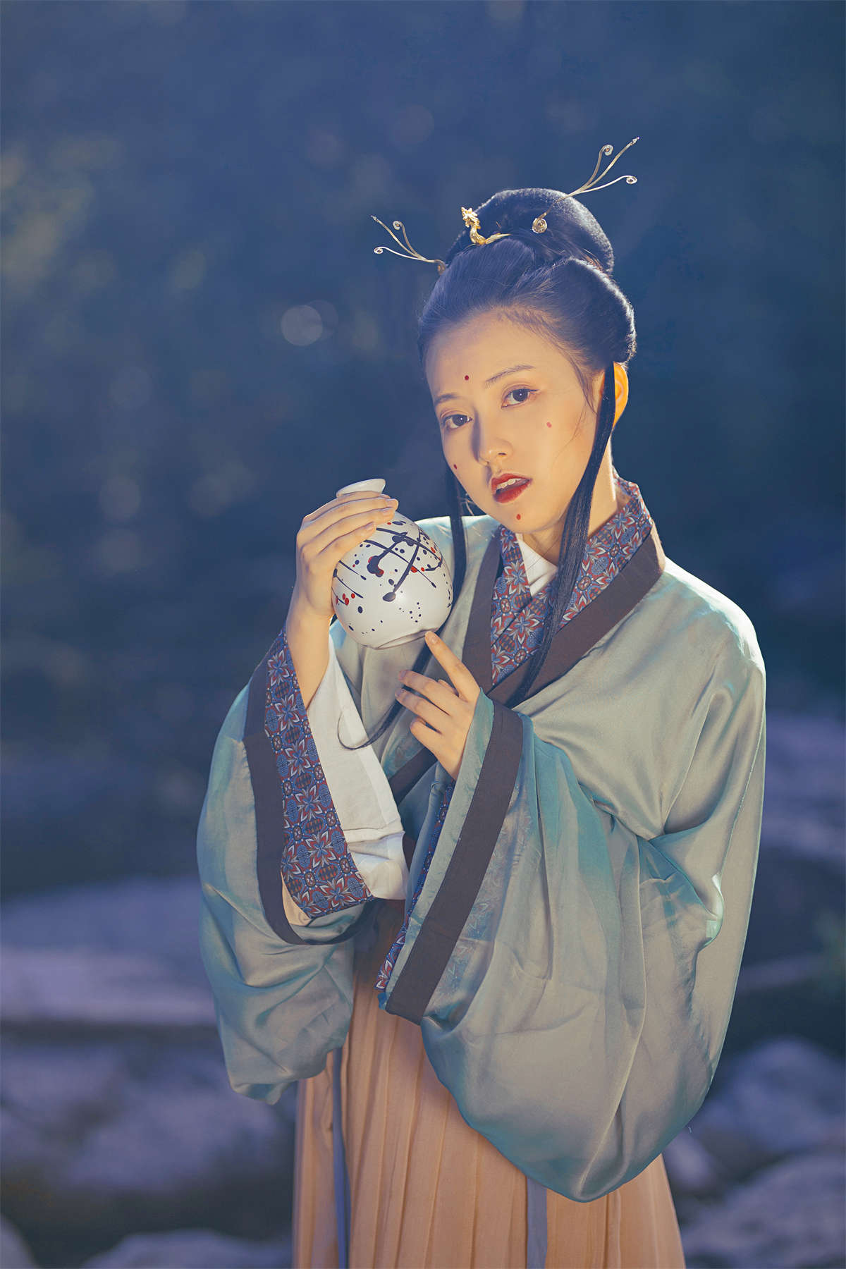 YITUYU艺图语 2022.08.17 欲买桂花同载酒 一只玄酱插图1