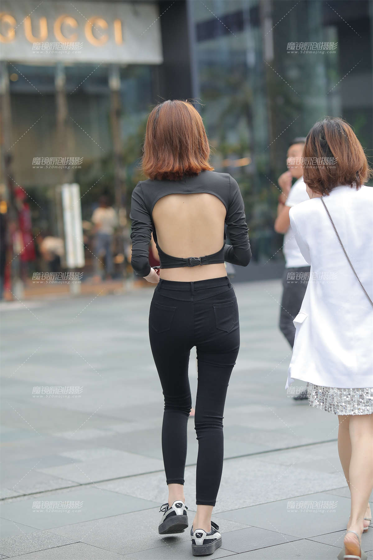 图片[2]-【凯恩赛贴】露背紧牛-日更街拍