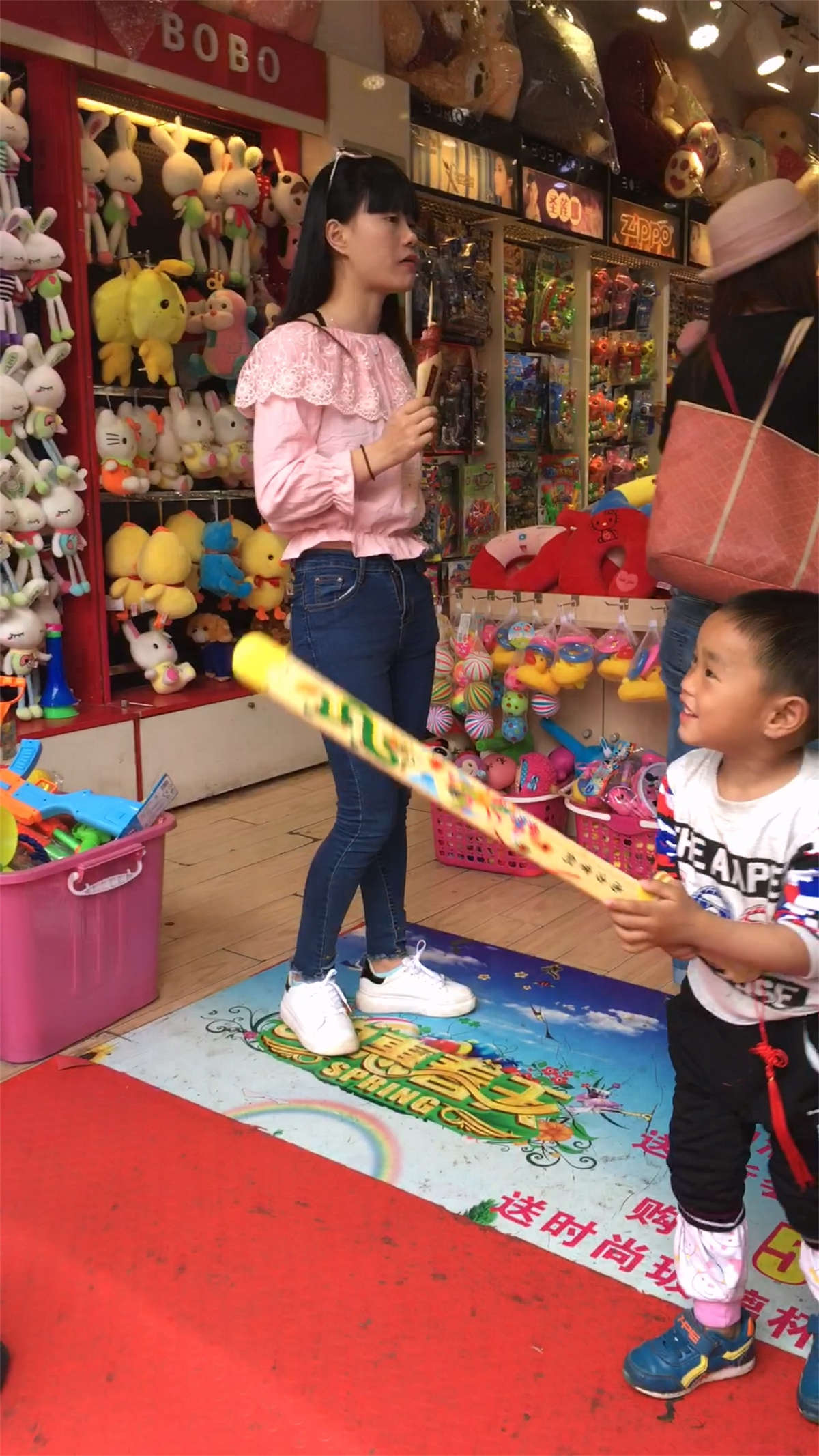 图片[2]-蓝色紧身牛仔裤MM-日更街拍